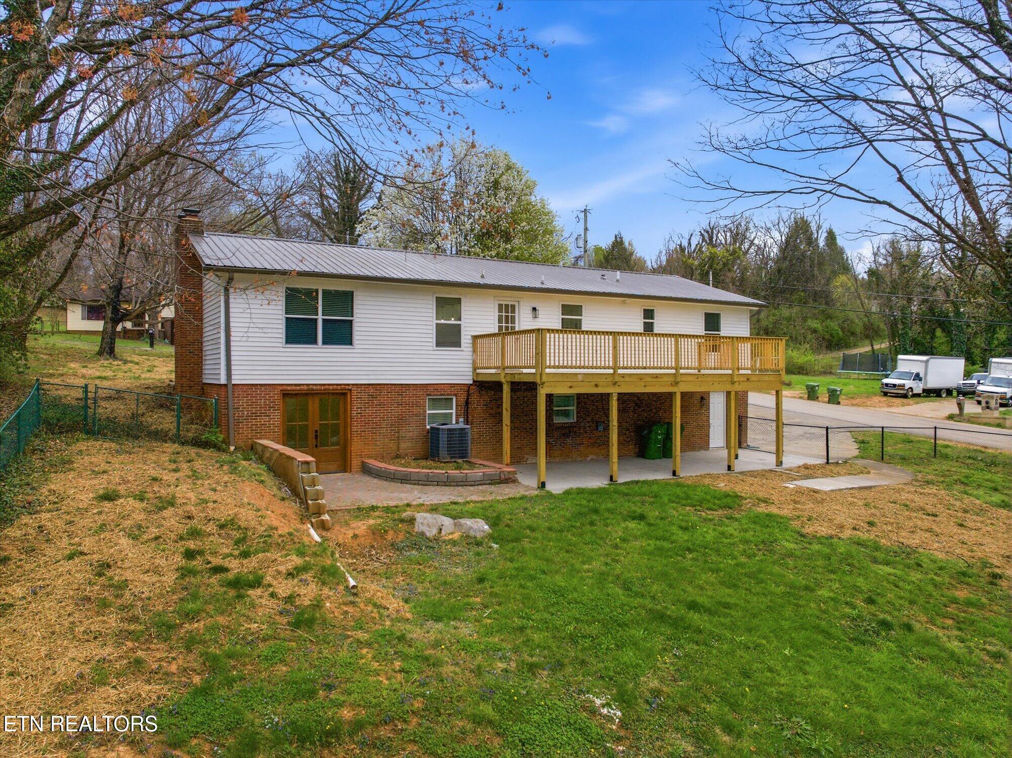 2001 Wayne Circle Maryville TN 37804