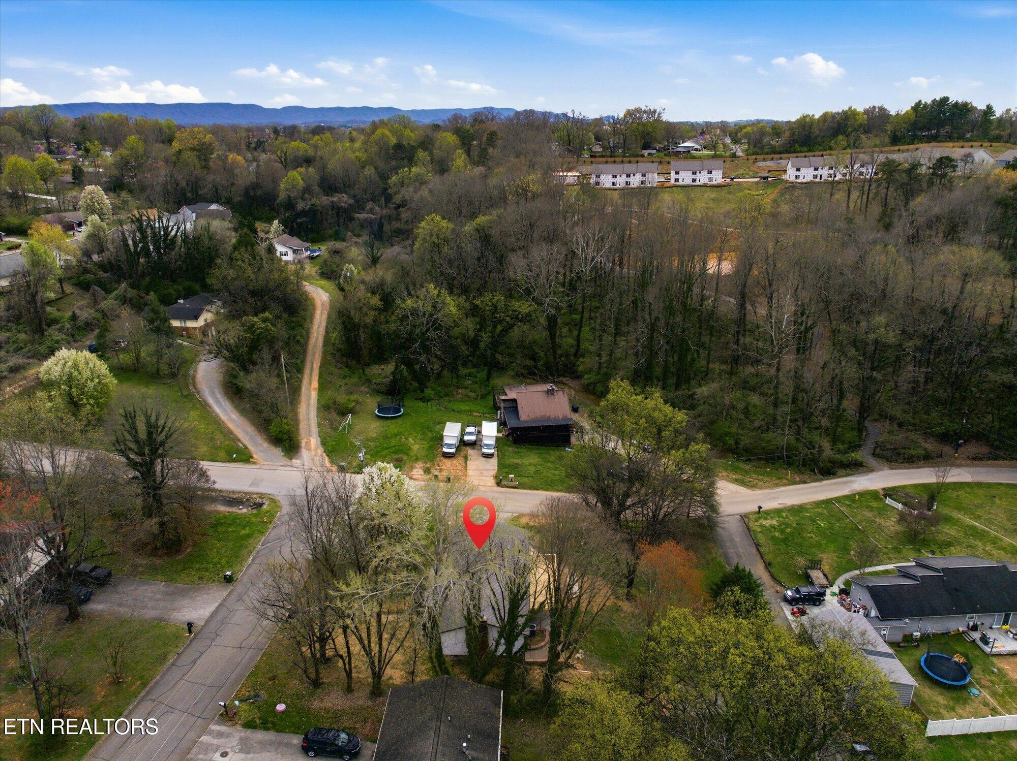 2001 Wayne Circle Maryville TN 37804