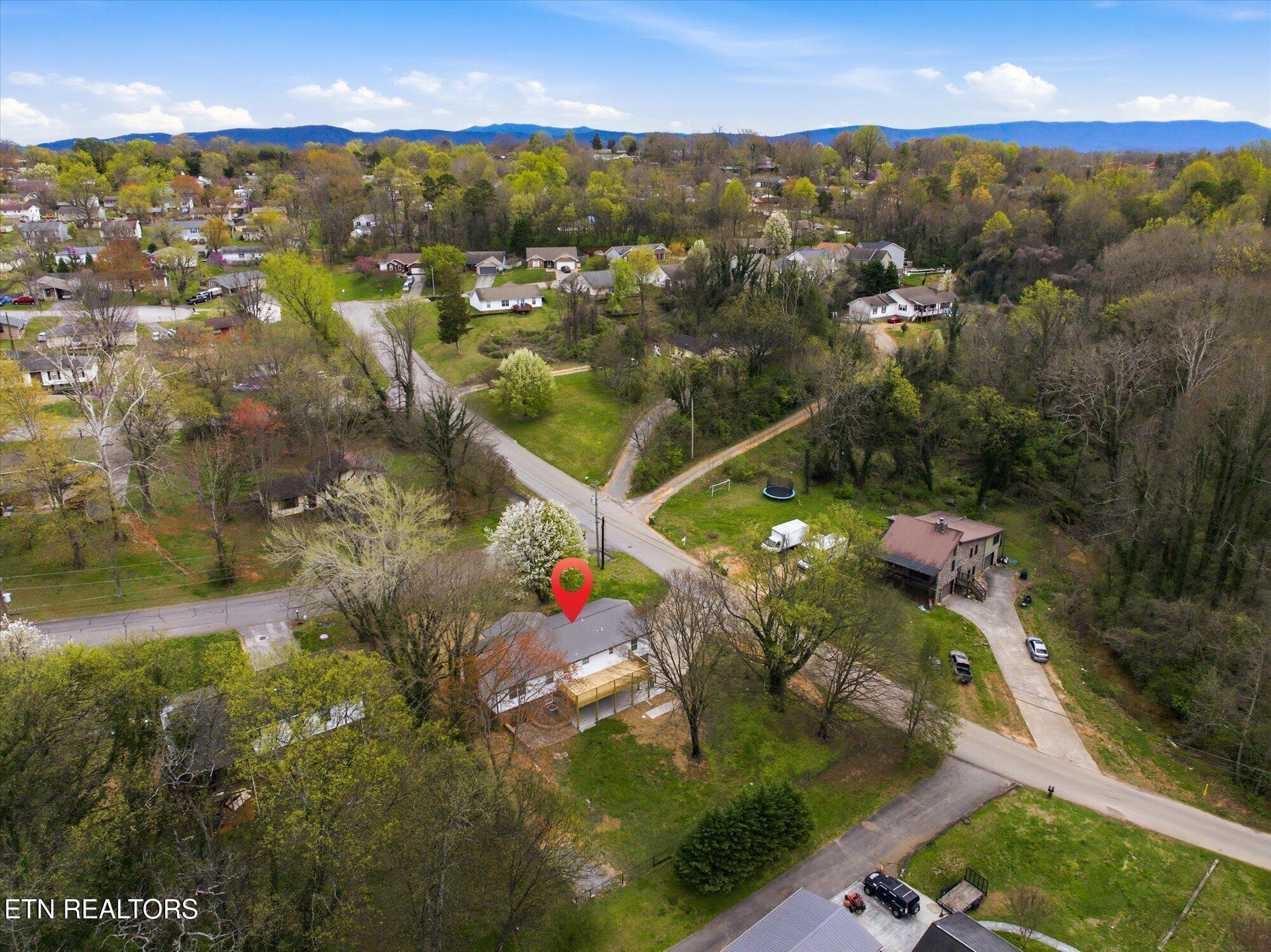 2001 Wayne Circle Maryville TN 37804