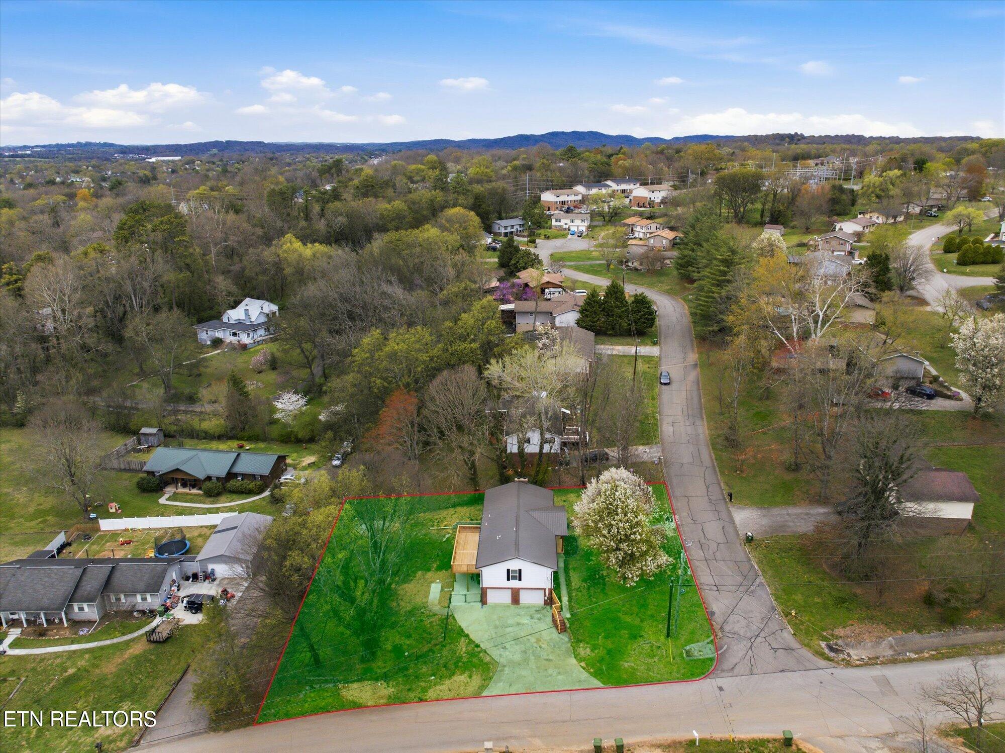 2001 Wayne Circle Maryville TN 37804