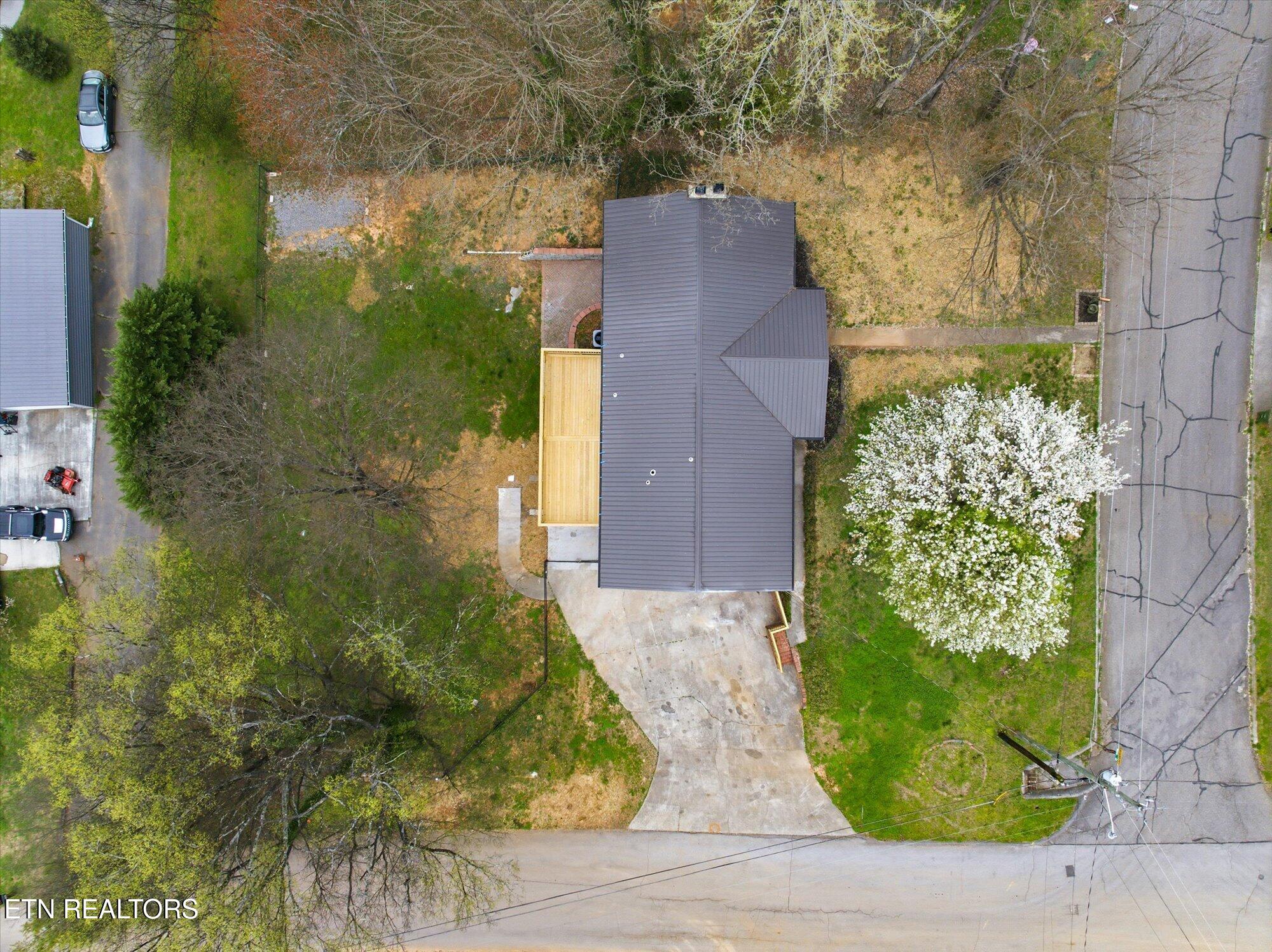 2001 Wayne Circle Maryville TN 37804