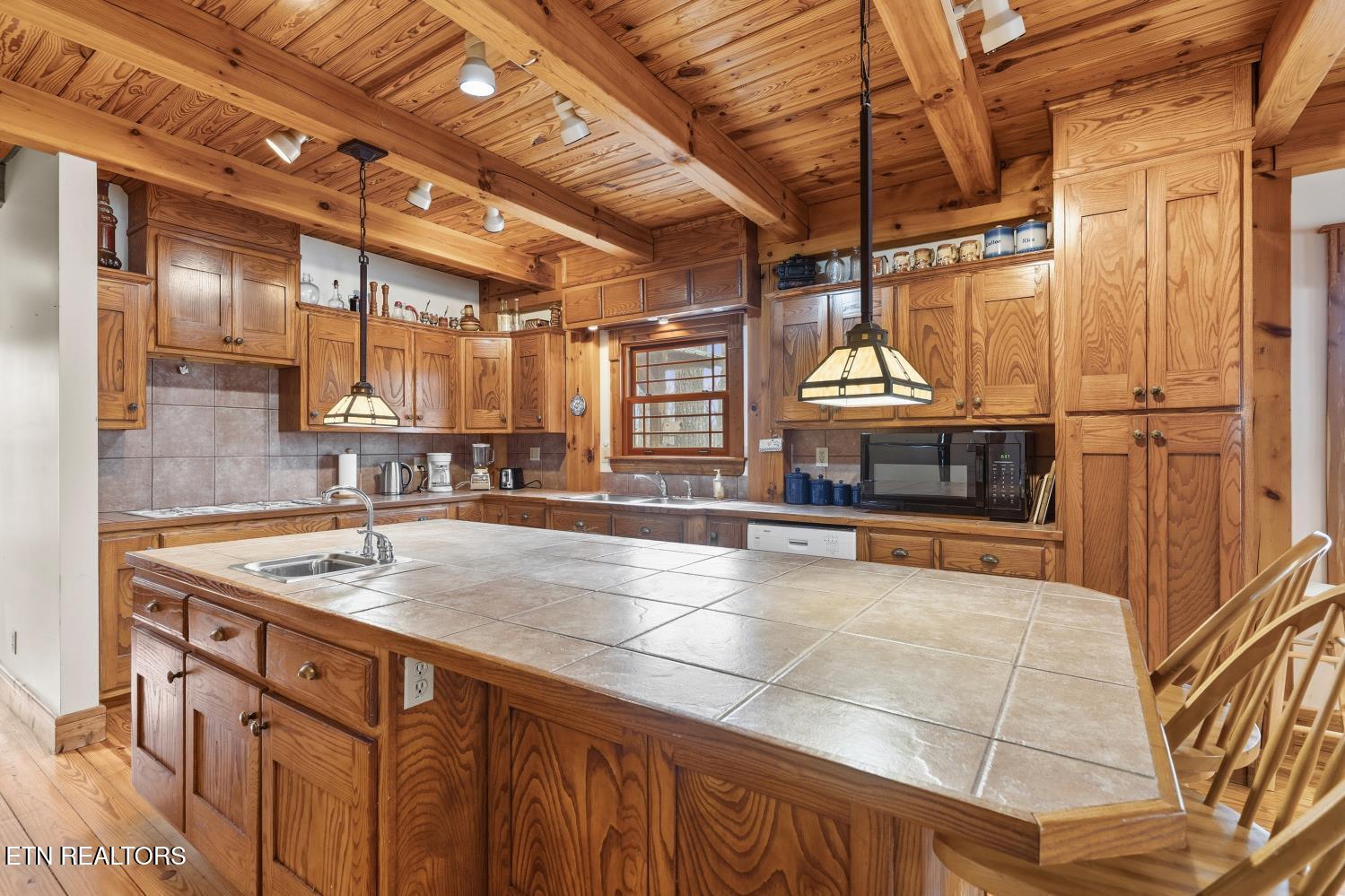 547 SE Hughes Road Cleveland TN 37323
