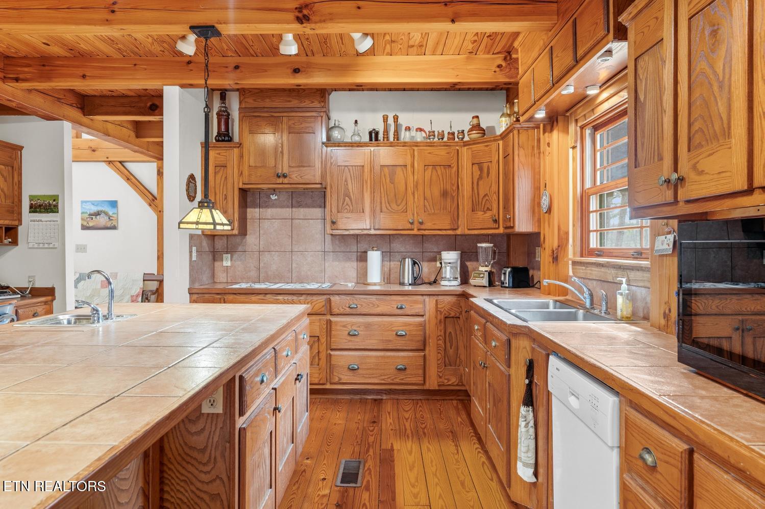 547 SE Hughes Road Cleveland TN 37323