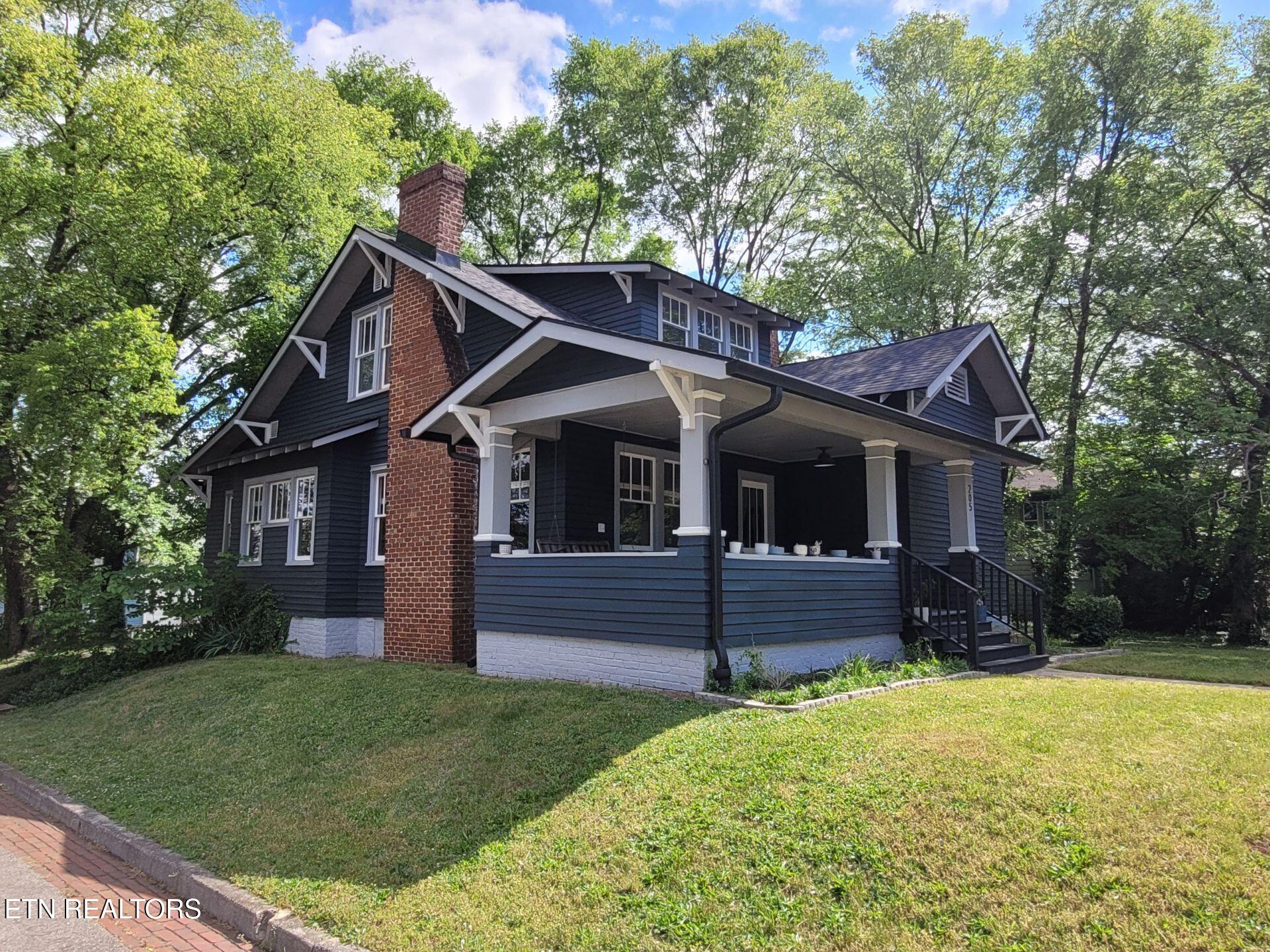 205 Leonard Place Knoxville TN 37917