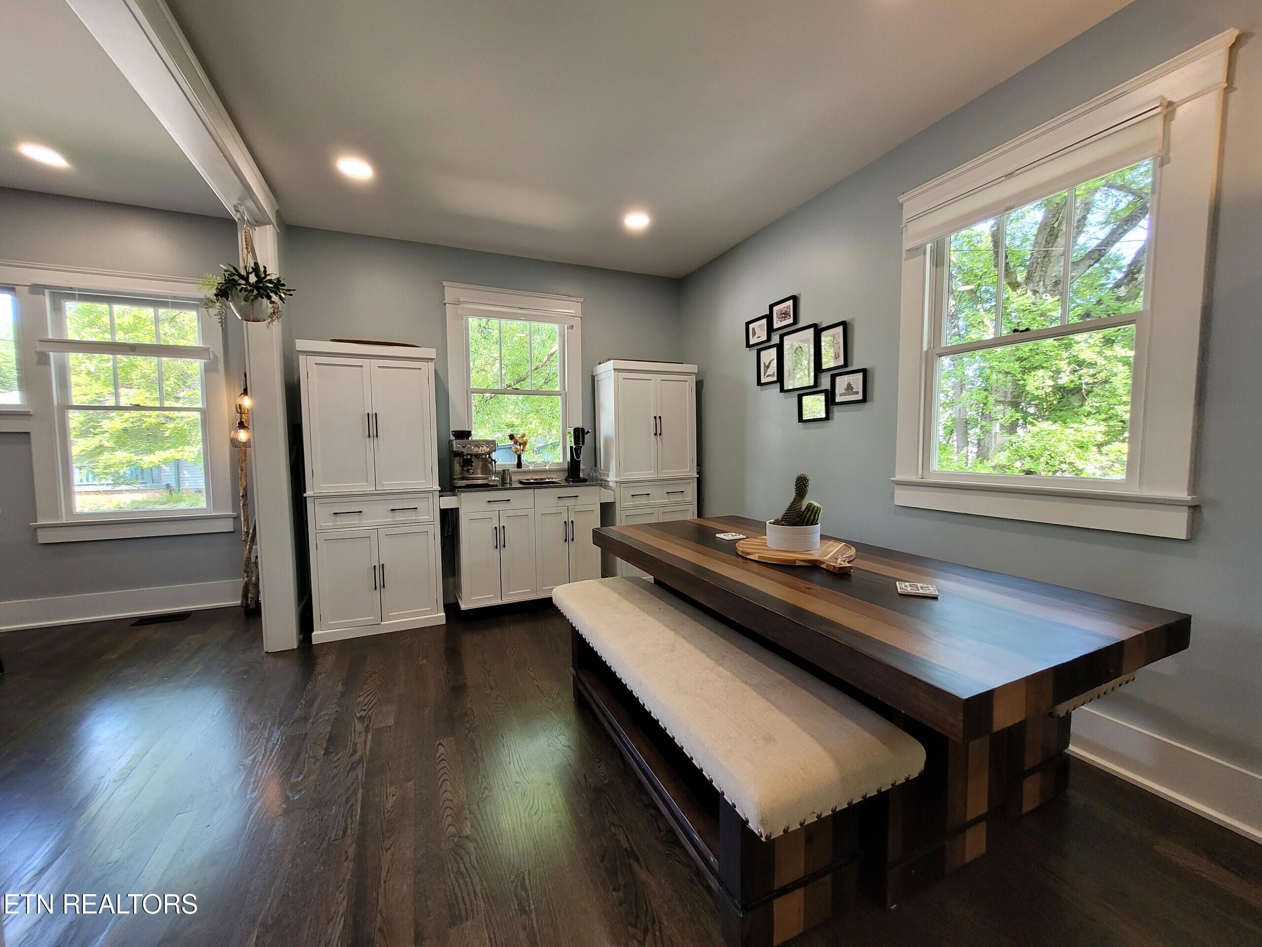205 Leonard Place Knoxville TN 37917
