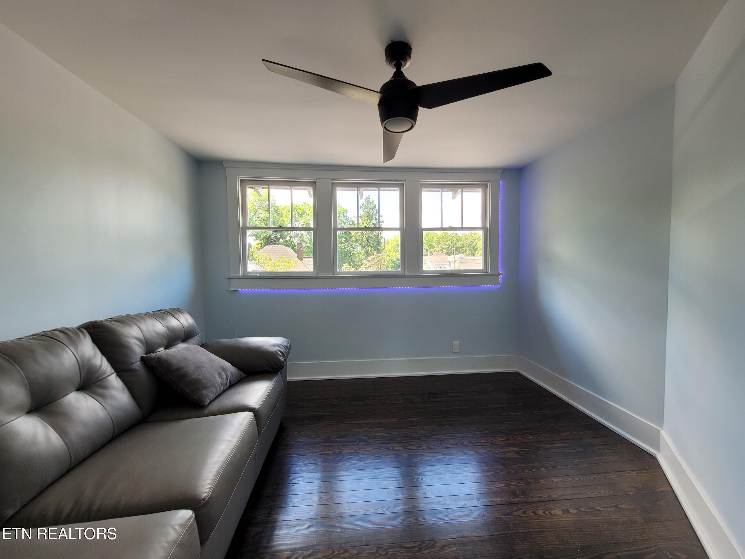 205 Leonard Place Knoxville TN 37917