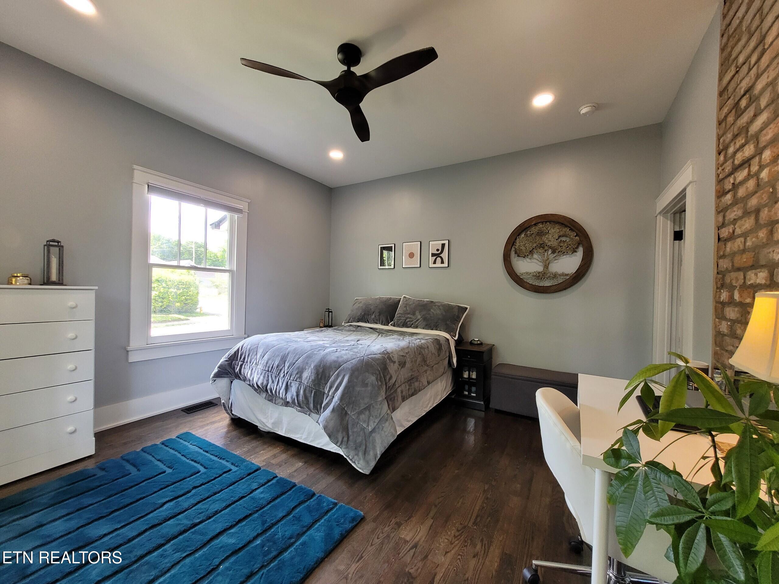 205 Leonard Place Knoxville TN 37917