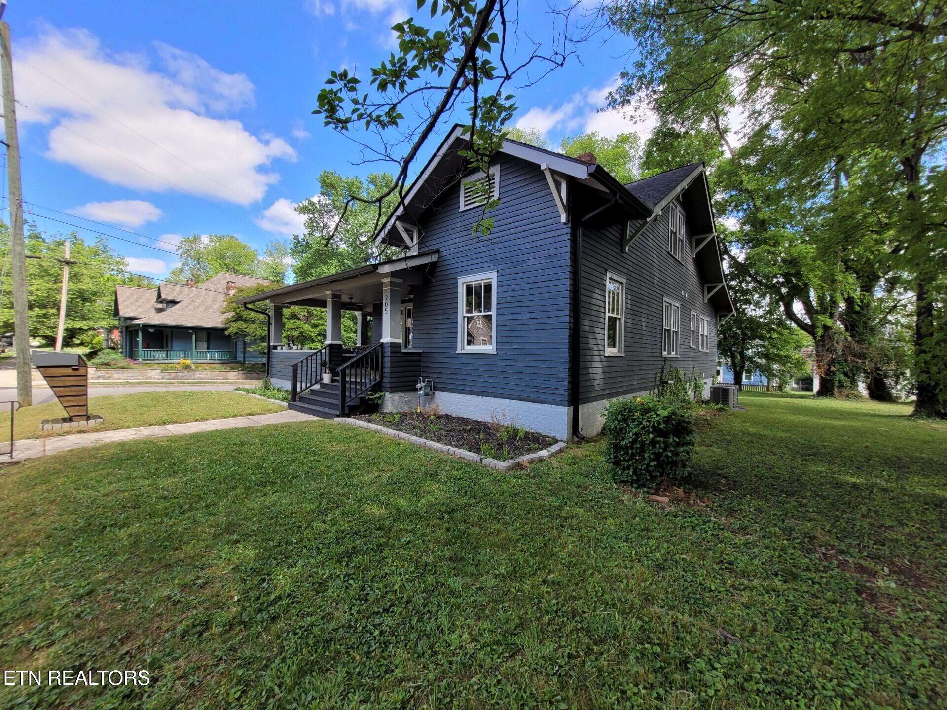 205 Leonard Place Knoxville TN 37917