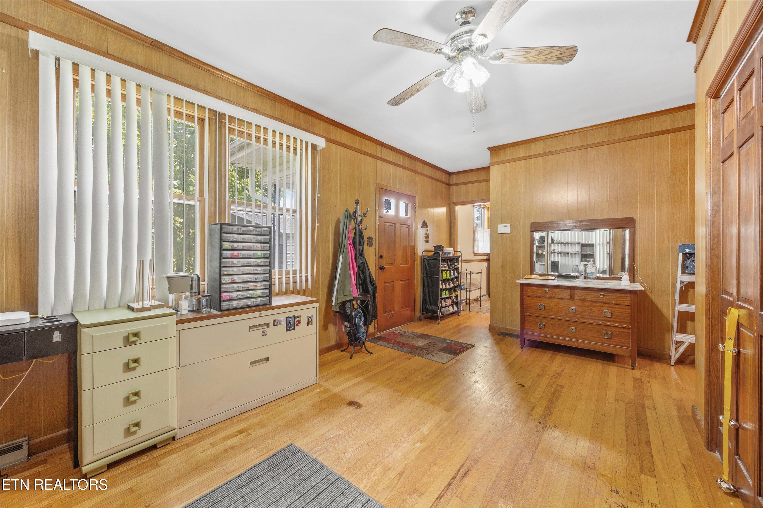 502 Main Street New Tazewell TN 37825