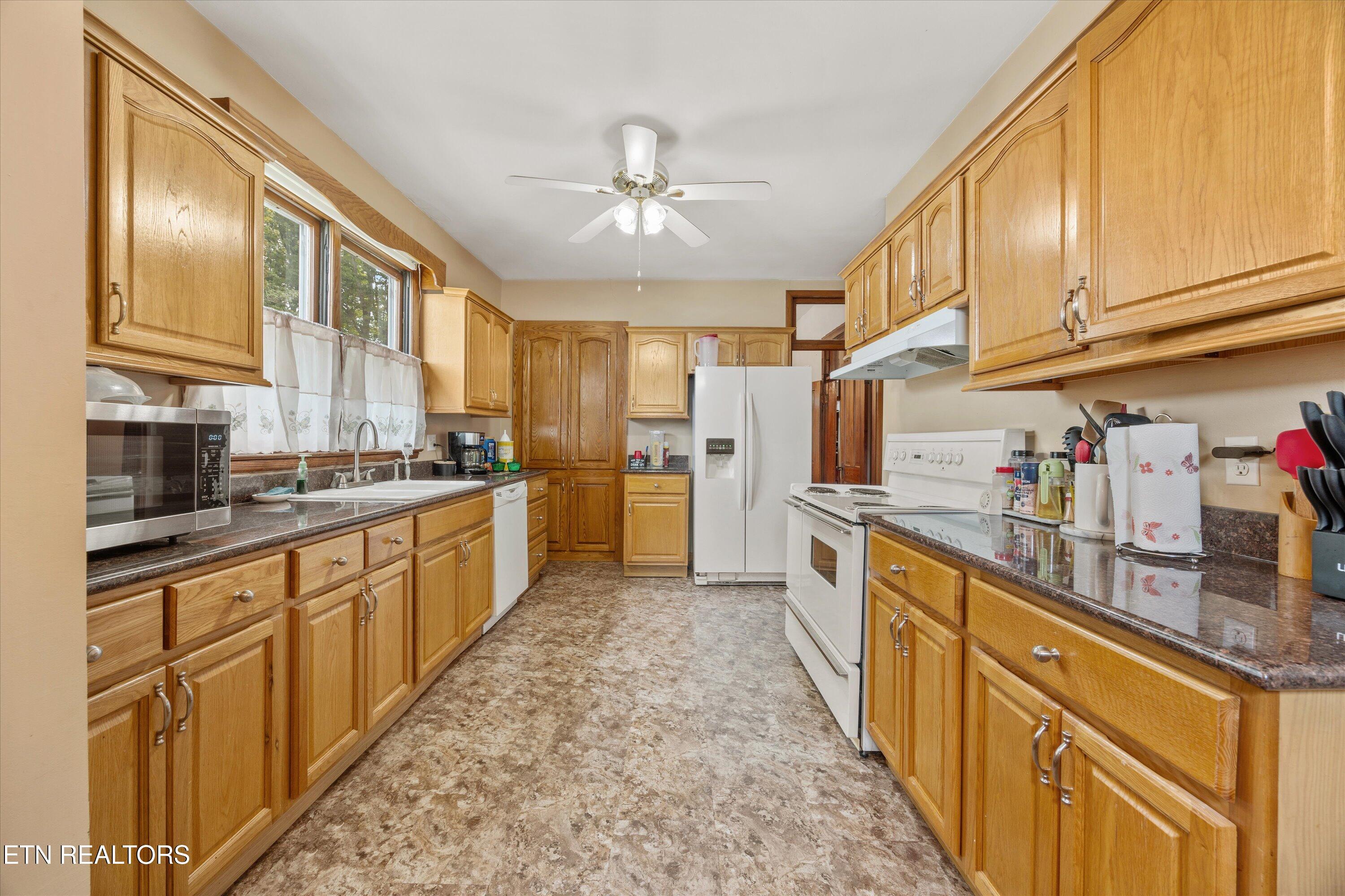 502 Main Street New Tazewell TN 37825