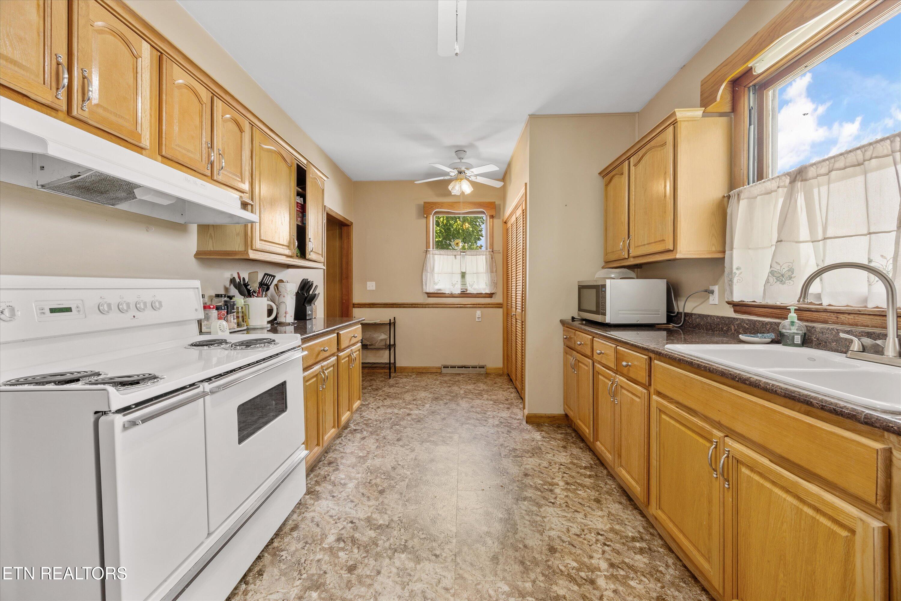 502 Main Street New Tazewell TN 37825