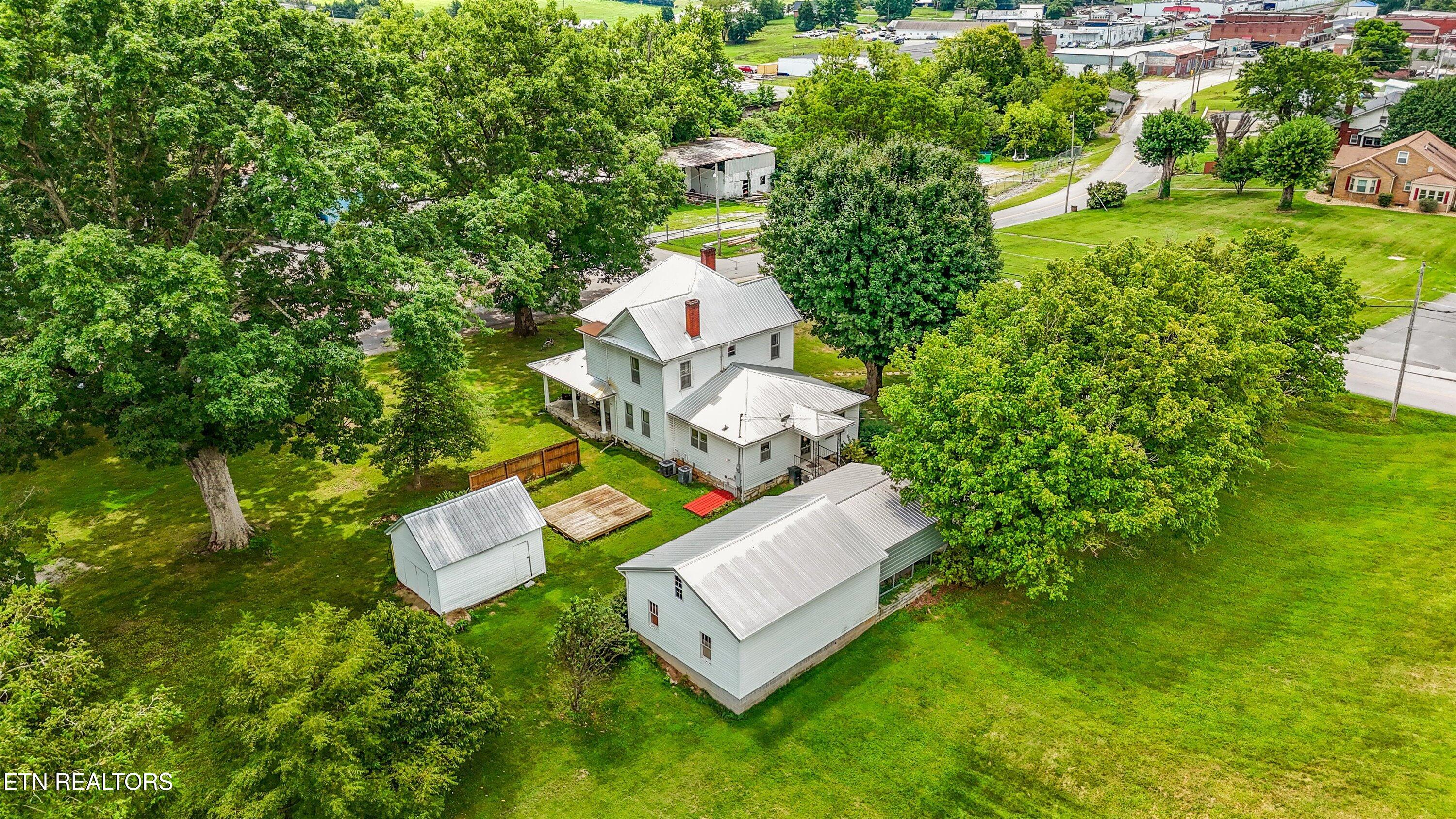502 Main Street New Tazewell TN 37825