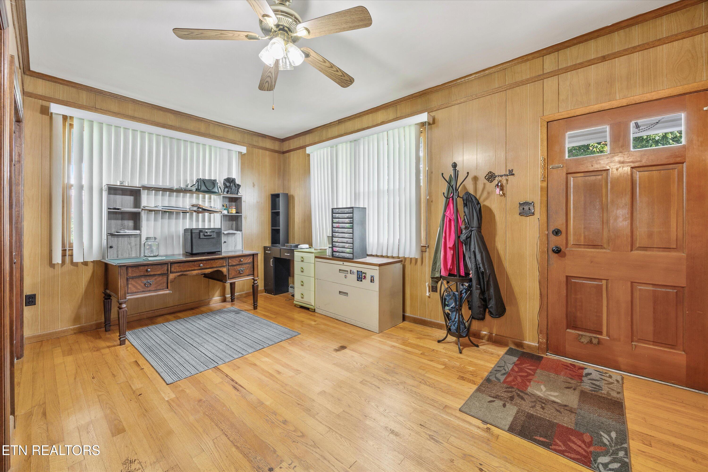 502 Main Street New Tazewell TN 37825