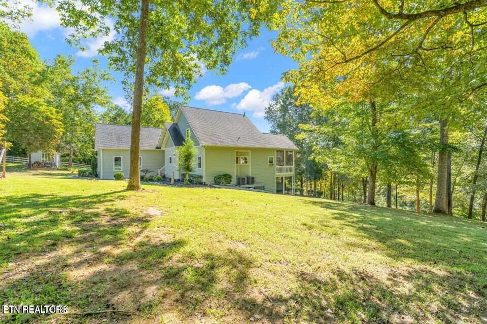 209 Bucks And Doe Lane Lafollette TN 37766