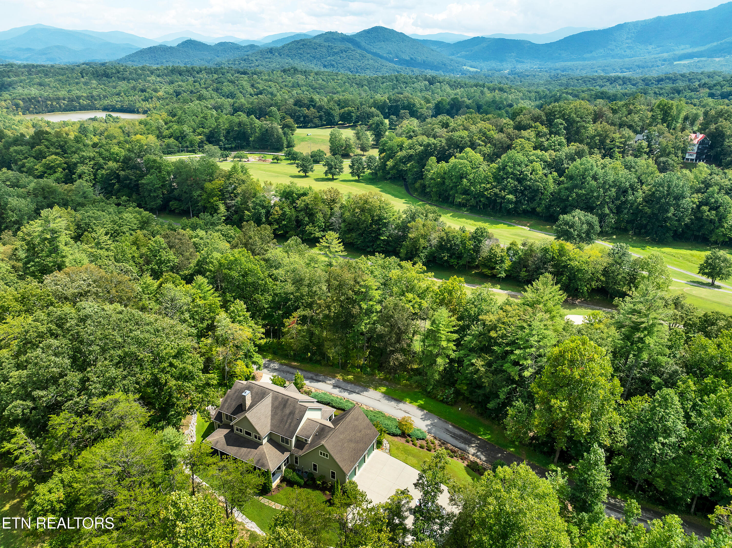 731 Hunters Run Road Townsend TN 37882