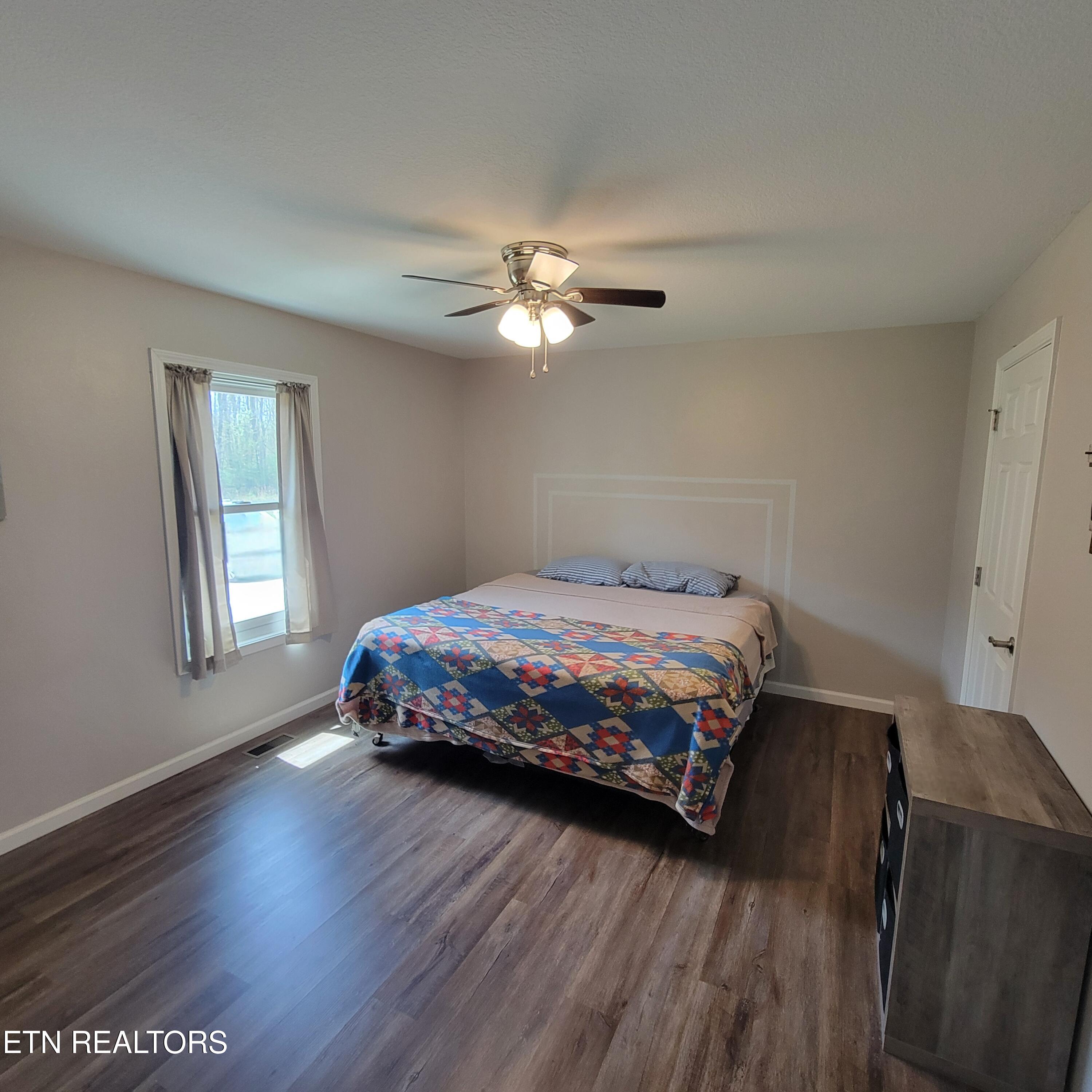1039 Gray Eagle Drive Crossville TN 38572