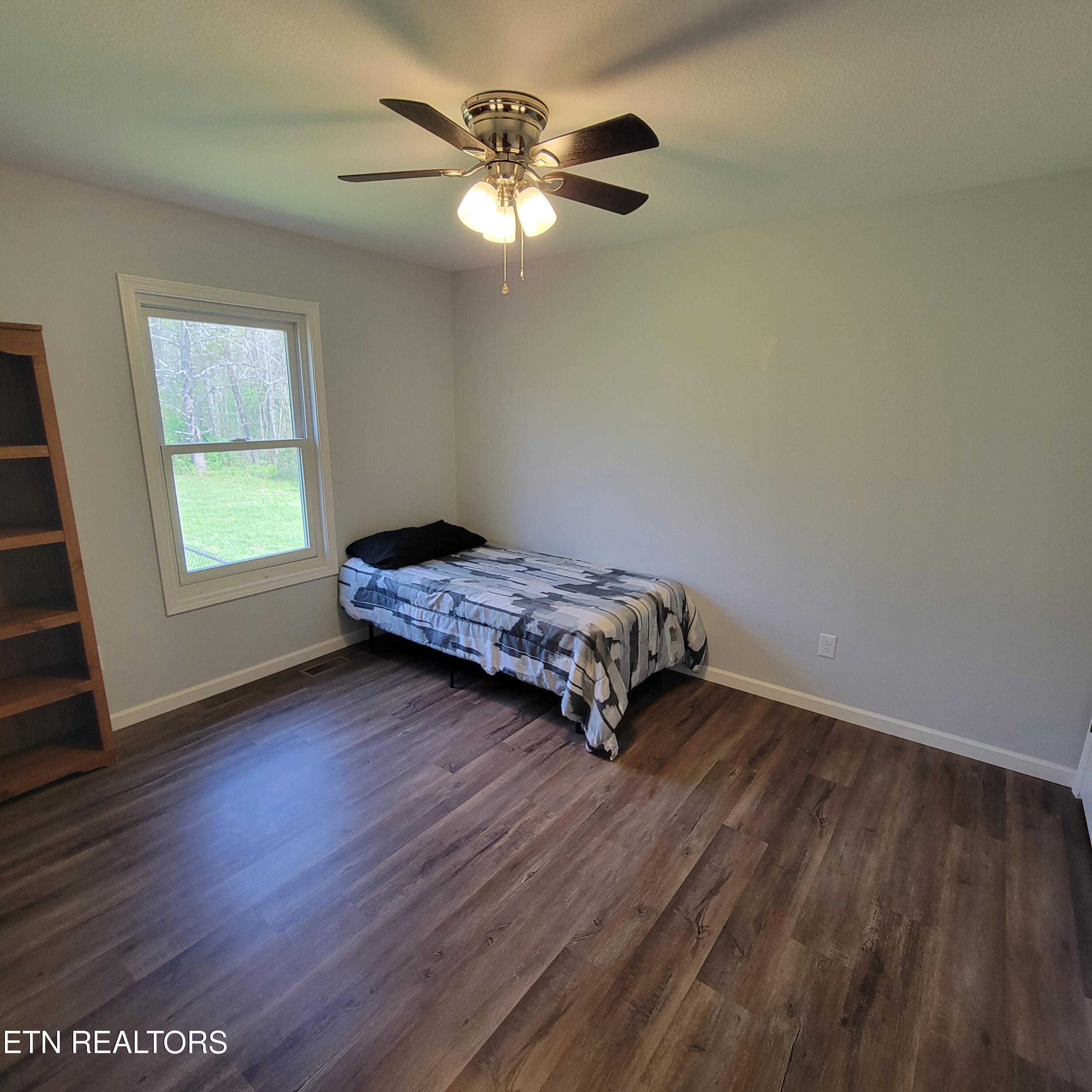 1039 Gray Eagle Drive Crossville TN 38572