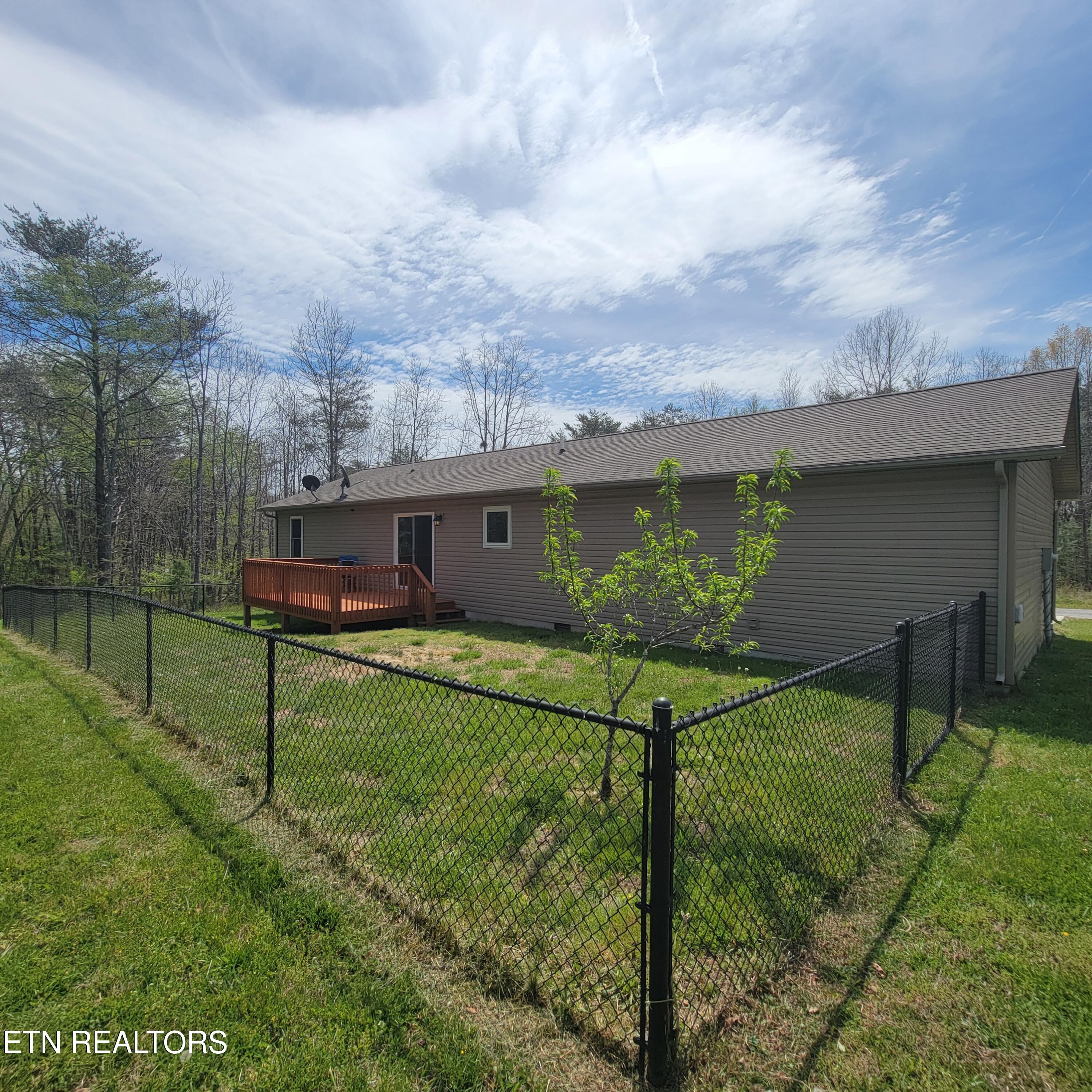 1039 Gray Eagle Drive Crossville TN 38572
