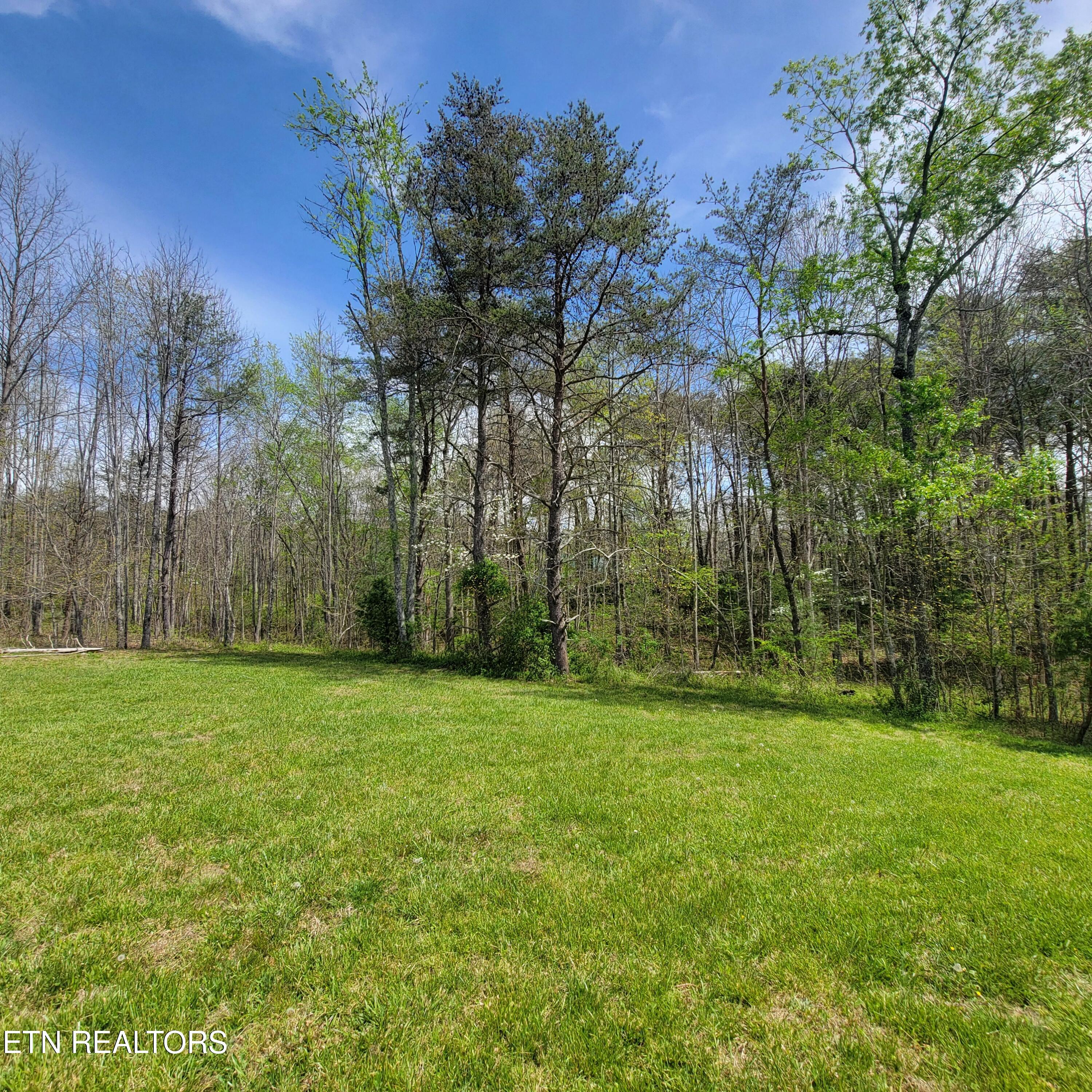 1039 Gray Eagle Drive Crossville TN 38572