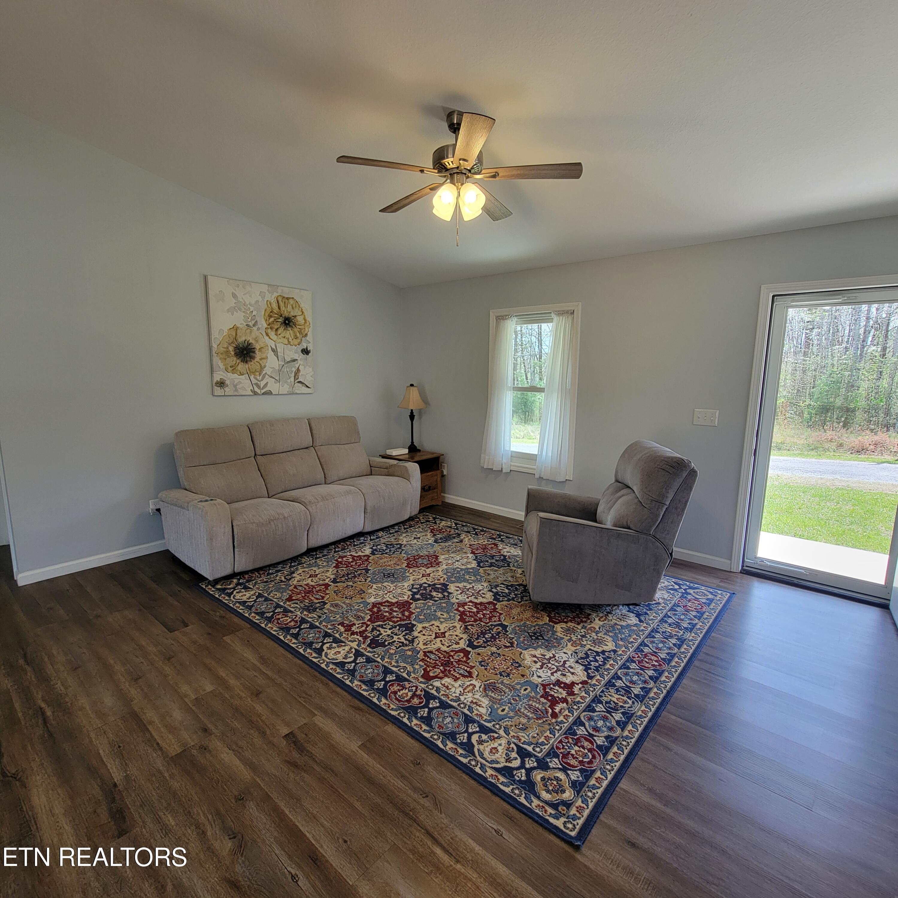 1039 Gray Eagle Drive Crossville TN 38572