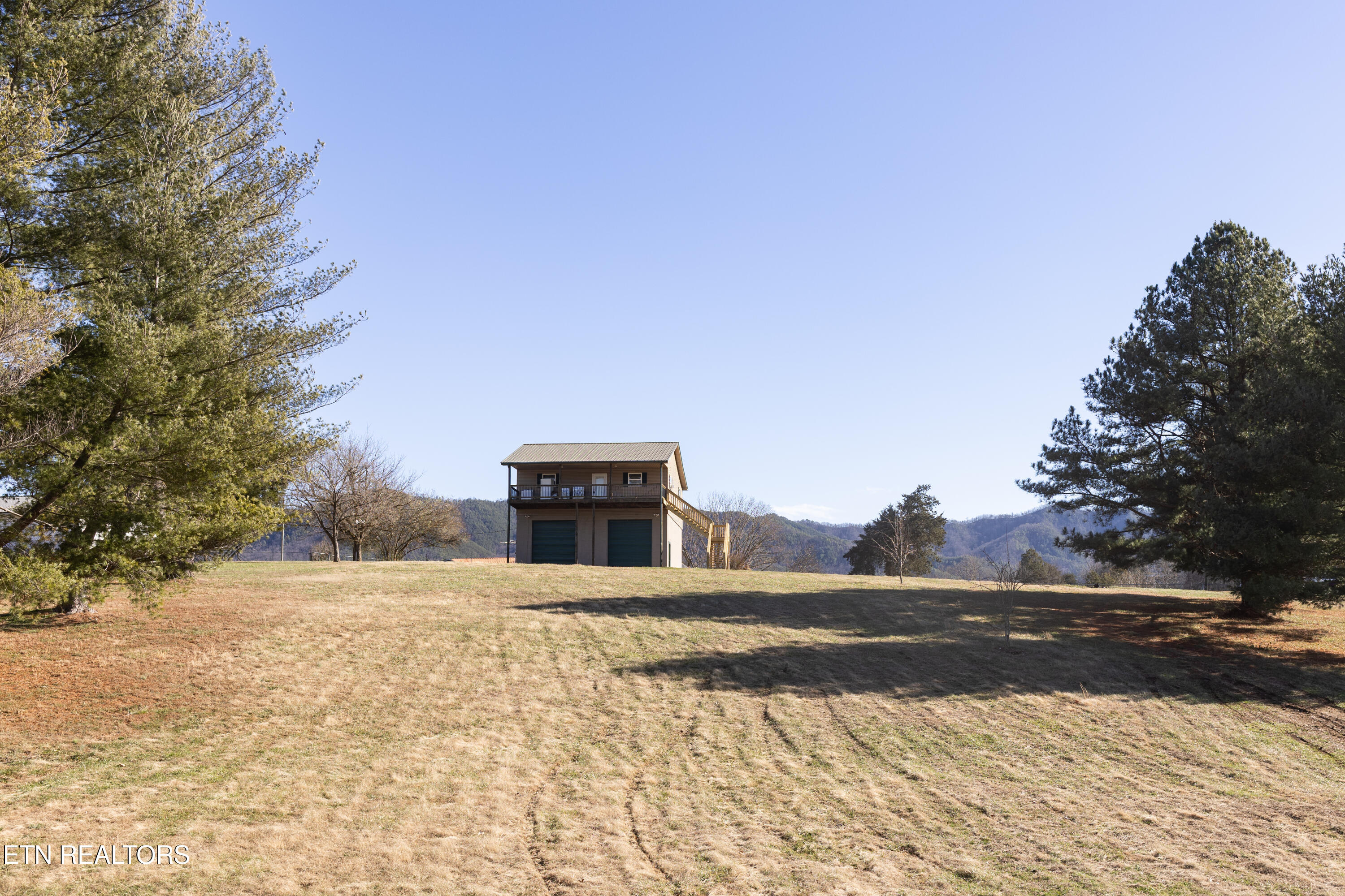 1374 Camellia Road Newport TN 37821