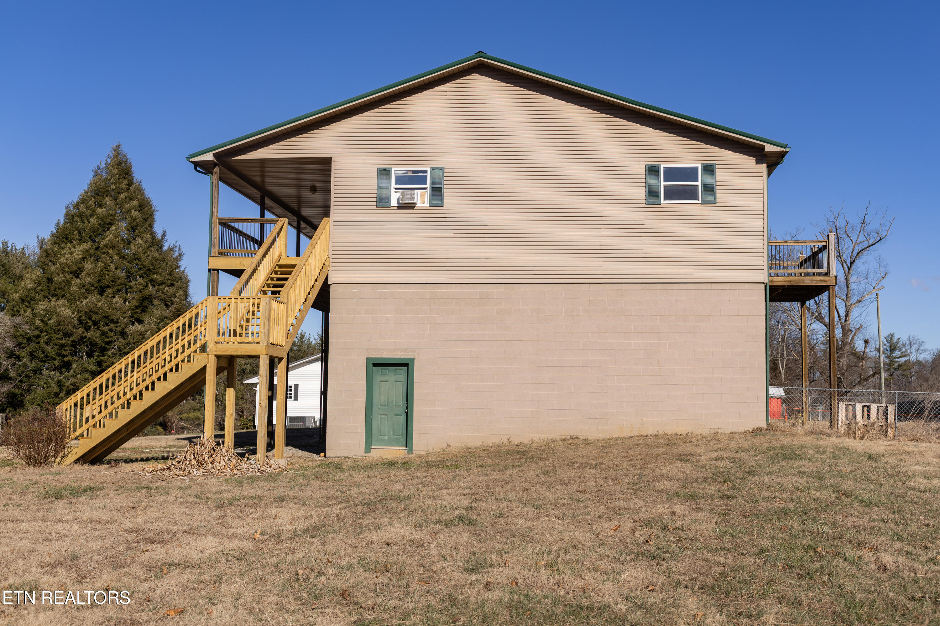 1374 Camellia Road Newport TN 37821