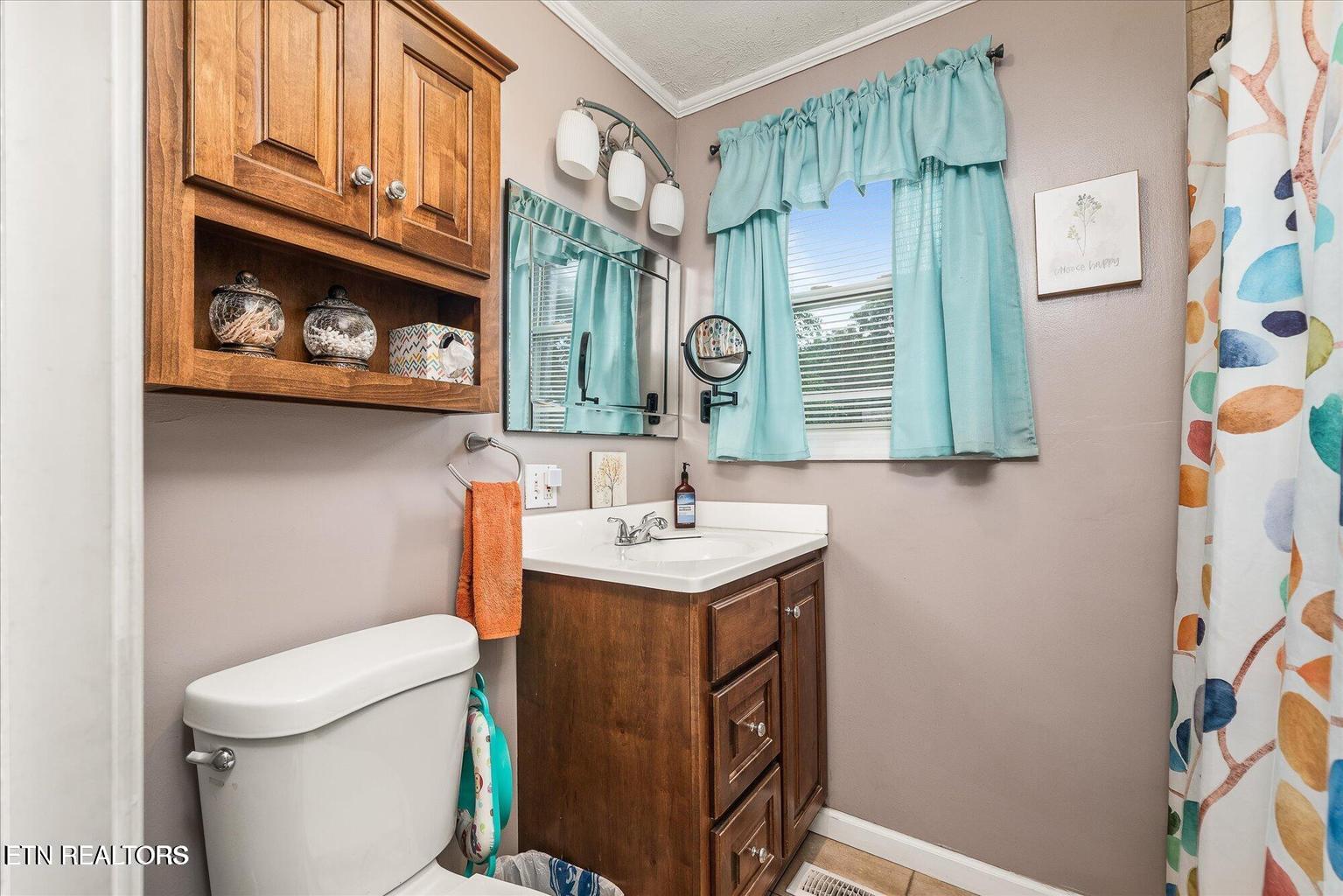 214 Omega Street Harriman TN 37748