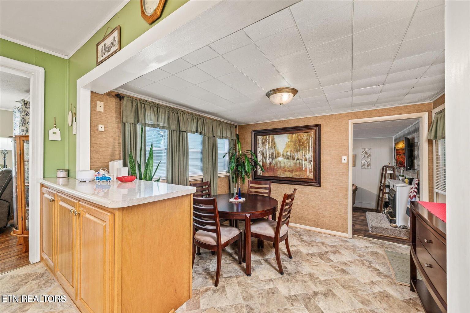 214 Omega Street Harriman TN 37748