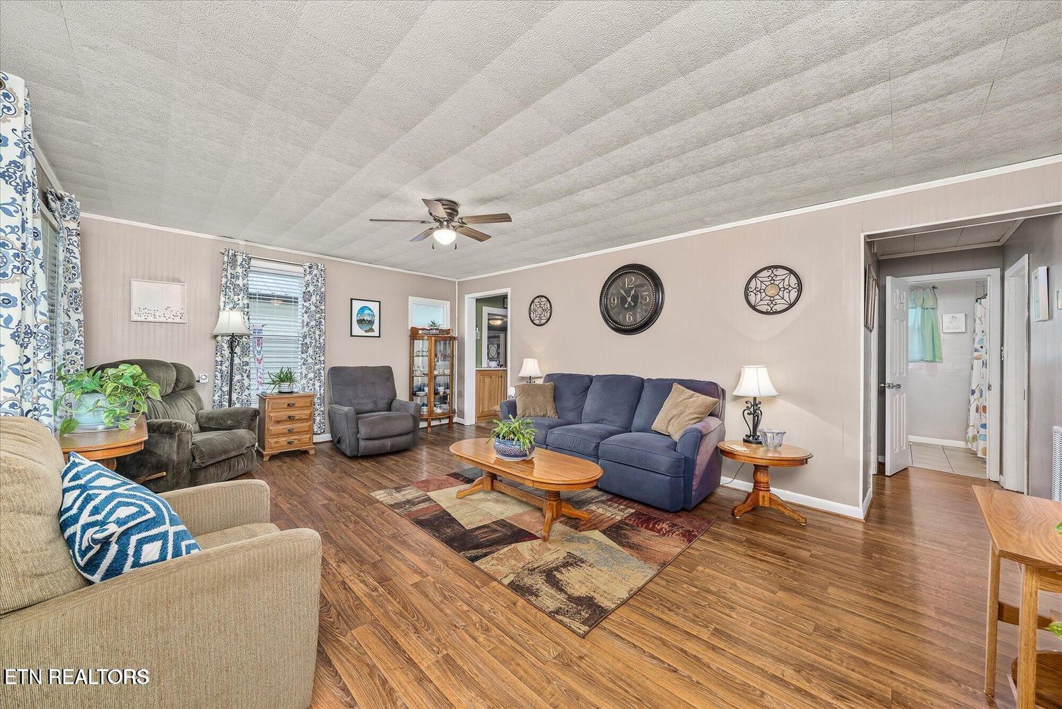 214 Omega Street Harriman TN 37748