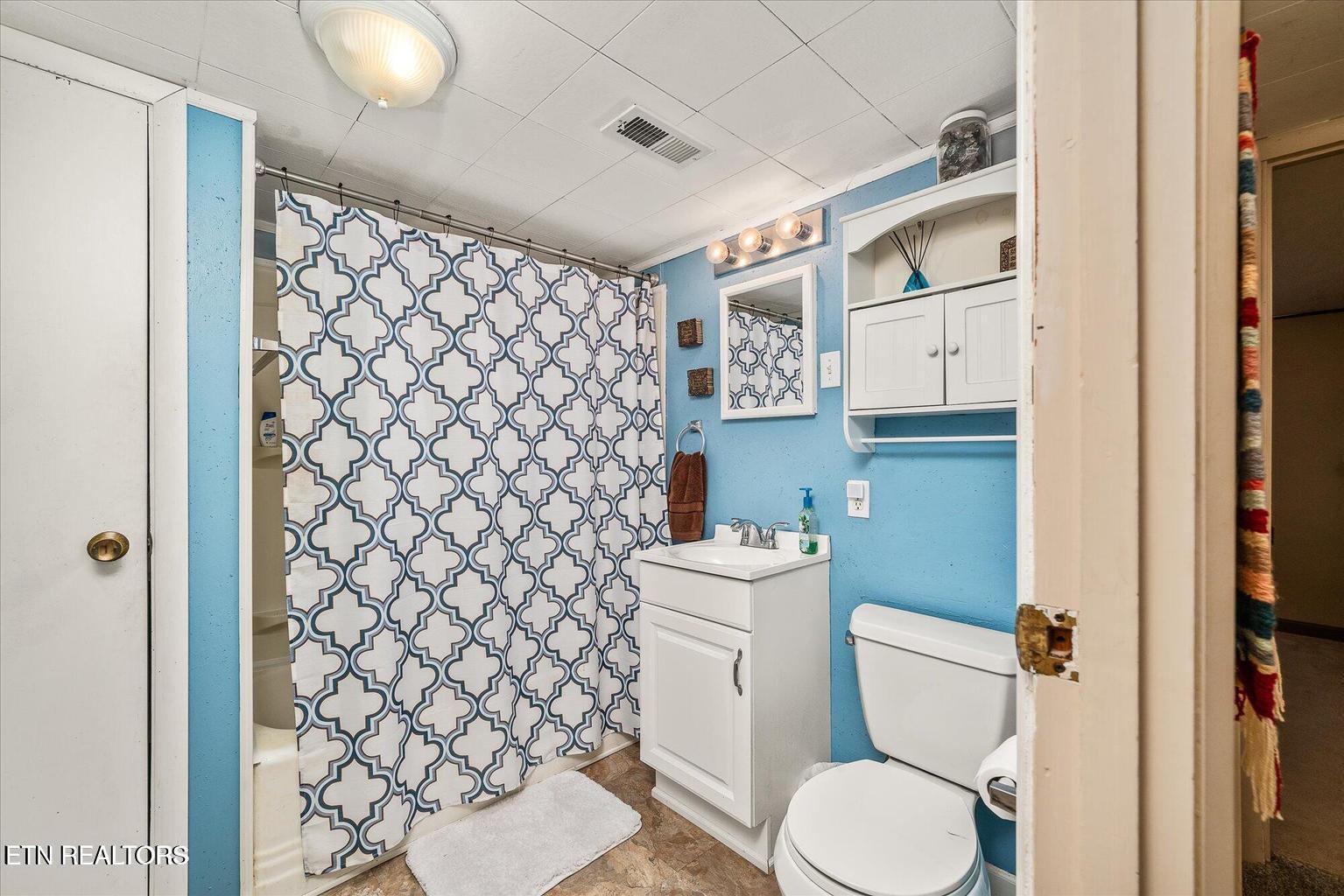 214 Omega Street Harriman TN 37748