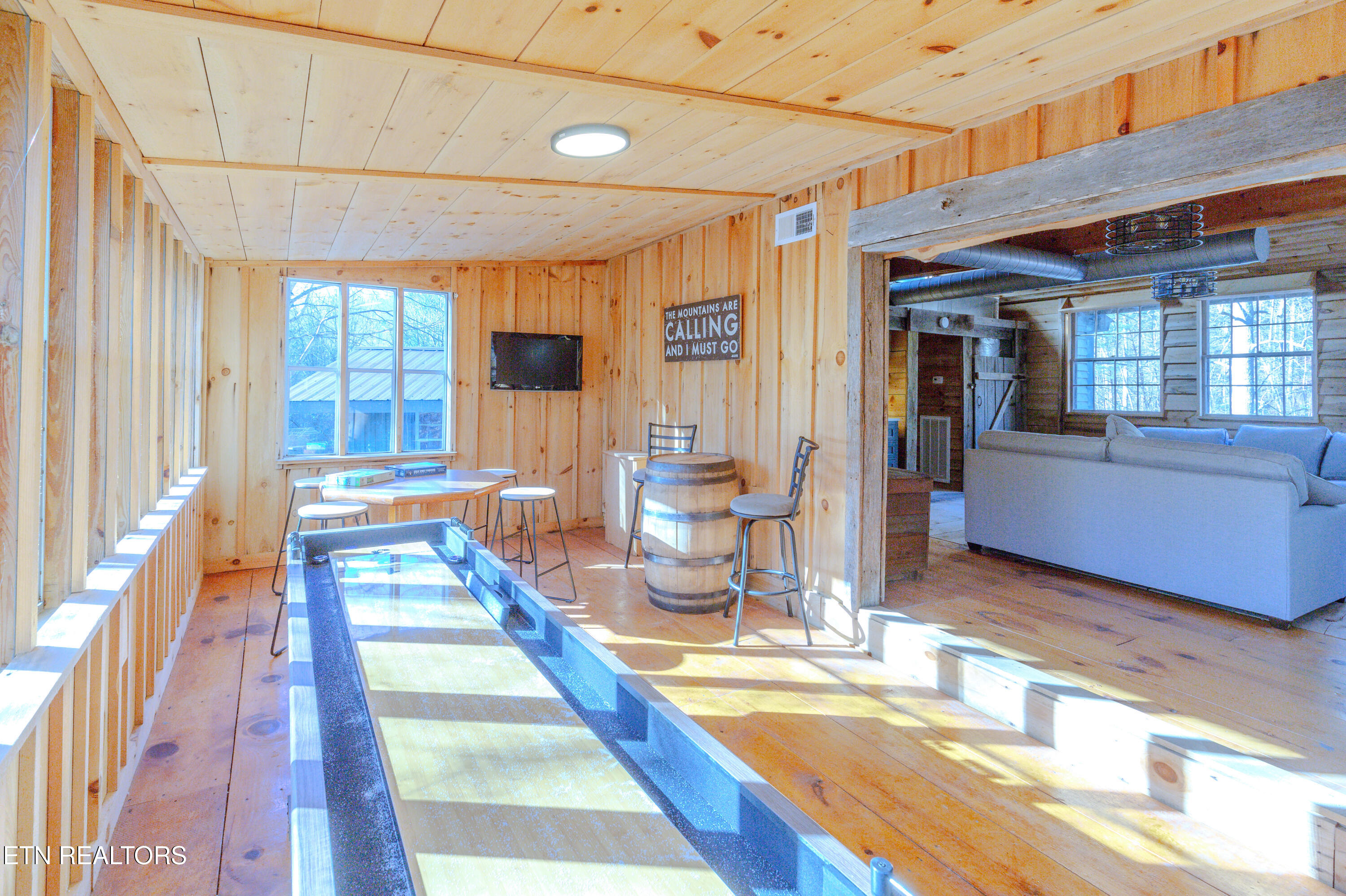 925 Newcombe Branch Way Cosby TN 37722