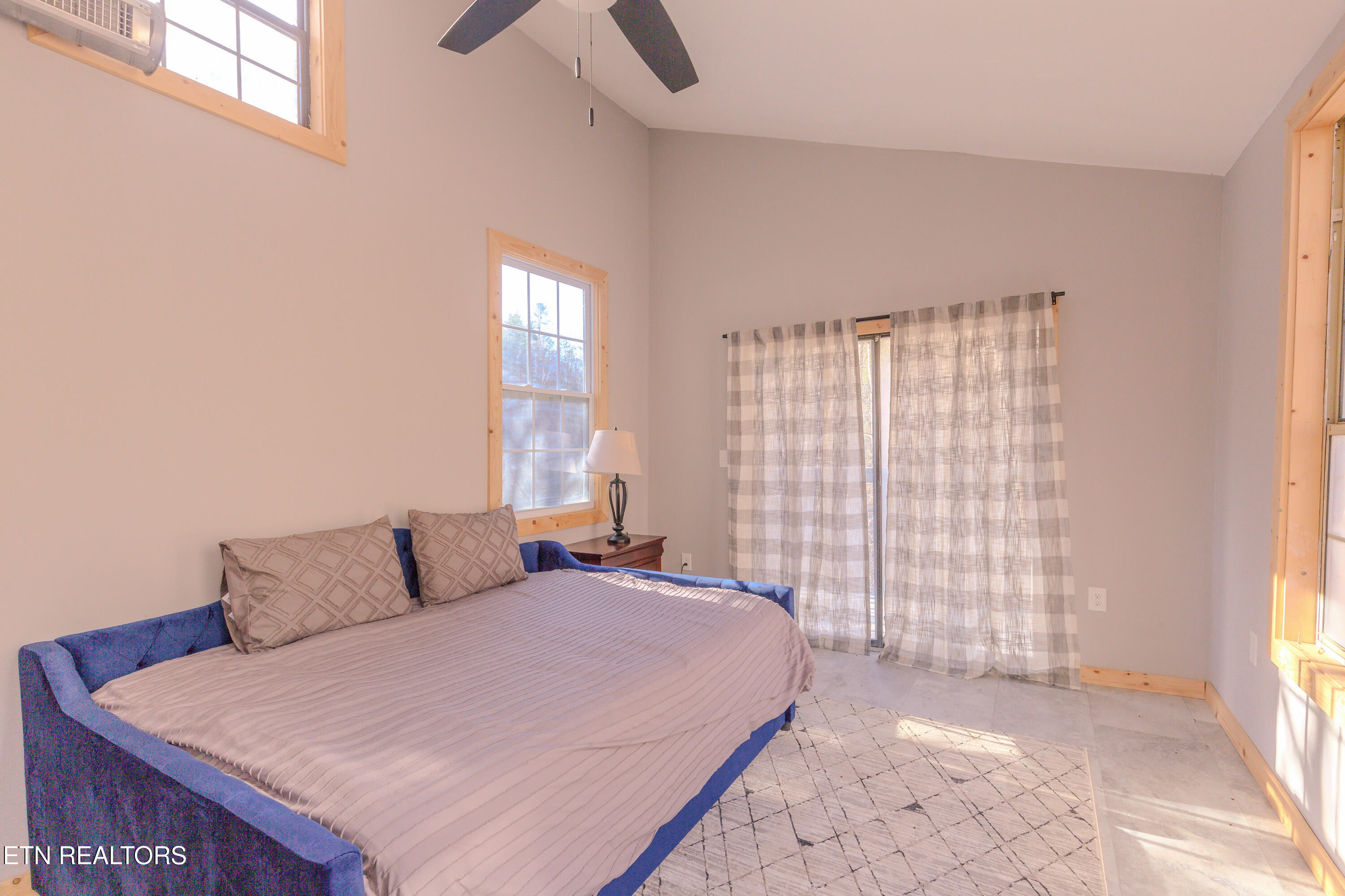 925 Newcombe Branch Way Cosby TN 37722