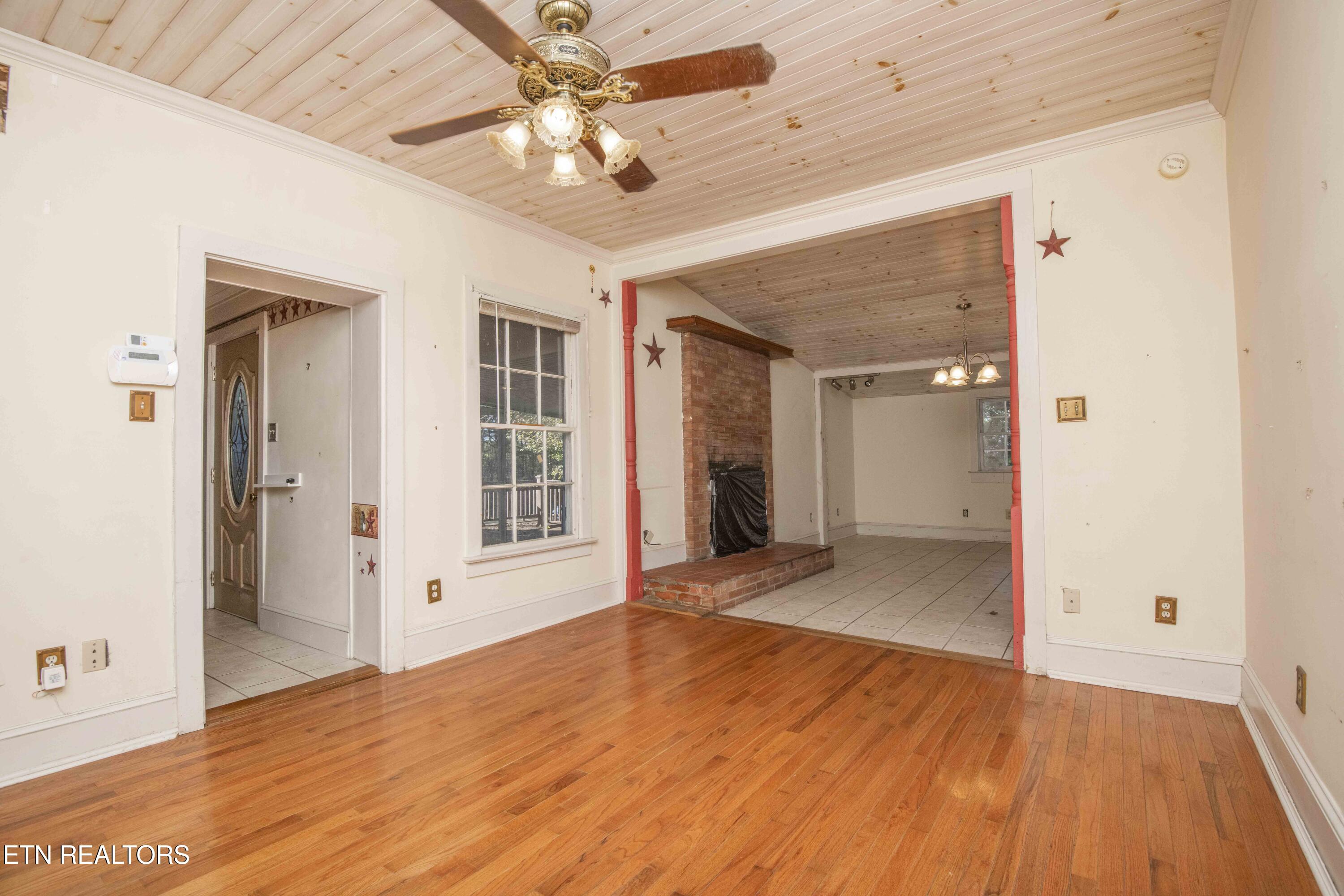 748 Martin Mill Pike Rockford TN 37853
