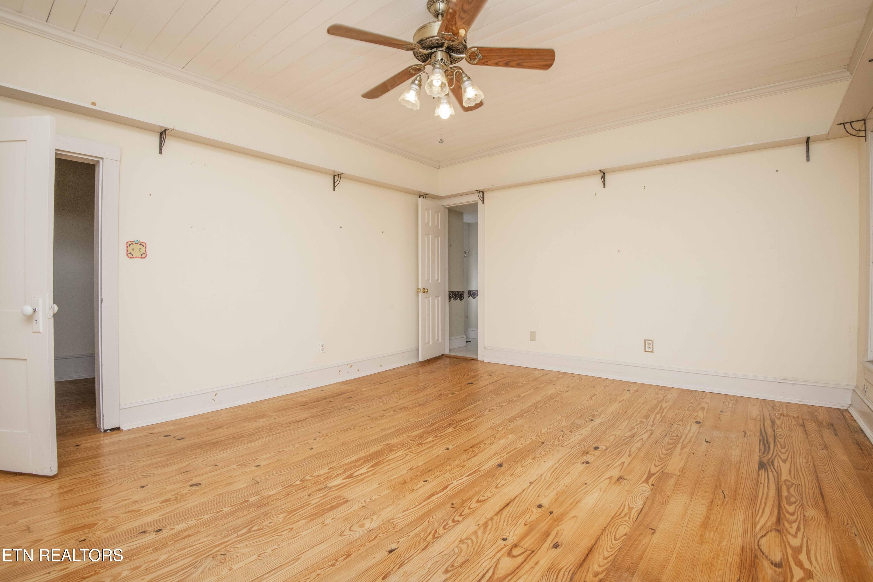 748 Martin Mill Pike Rockford TN 37853