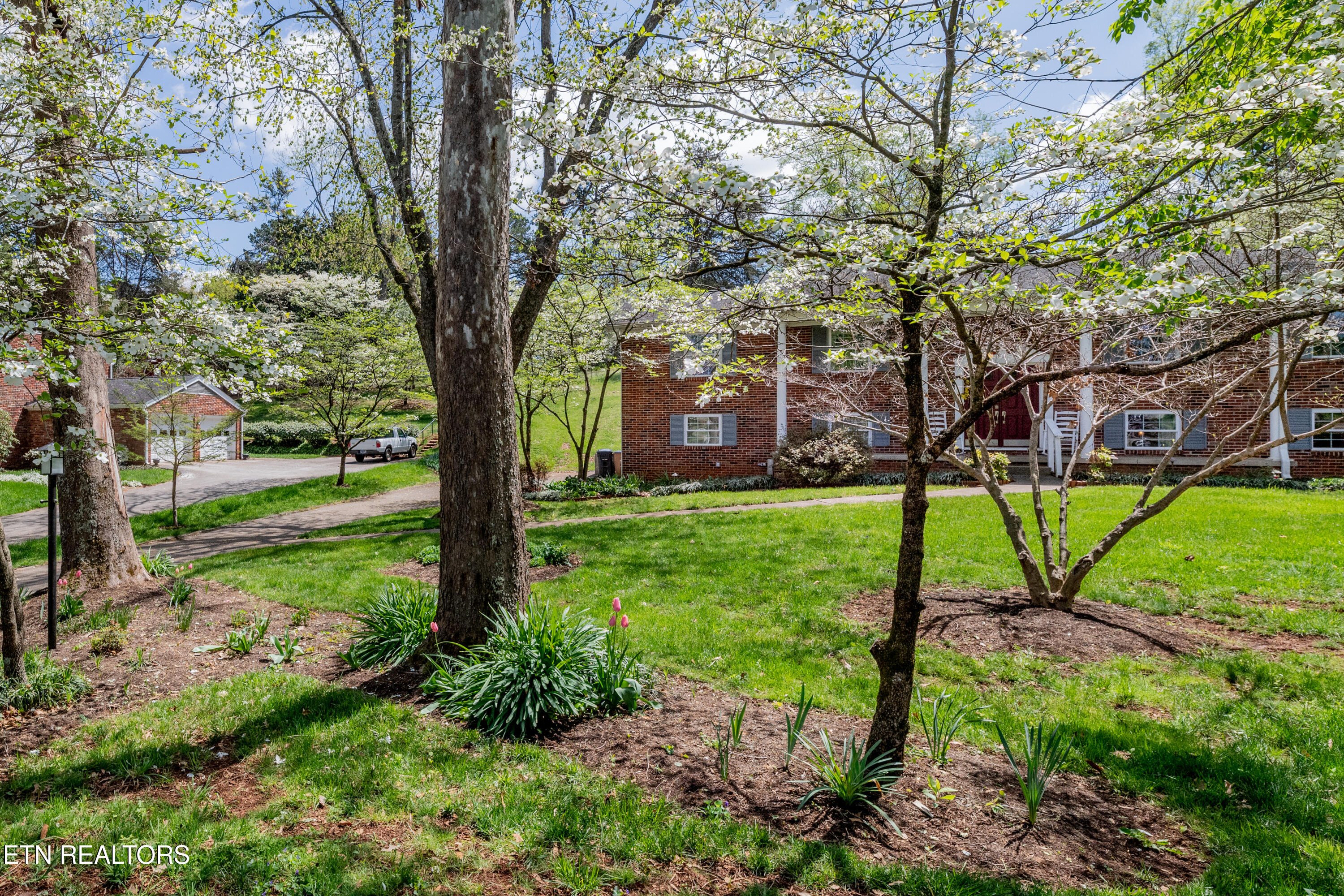 6912 Cresthill Drive Knoxville TN 37919
