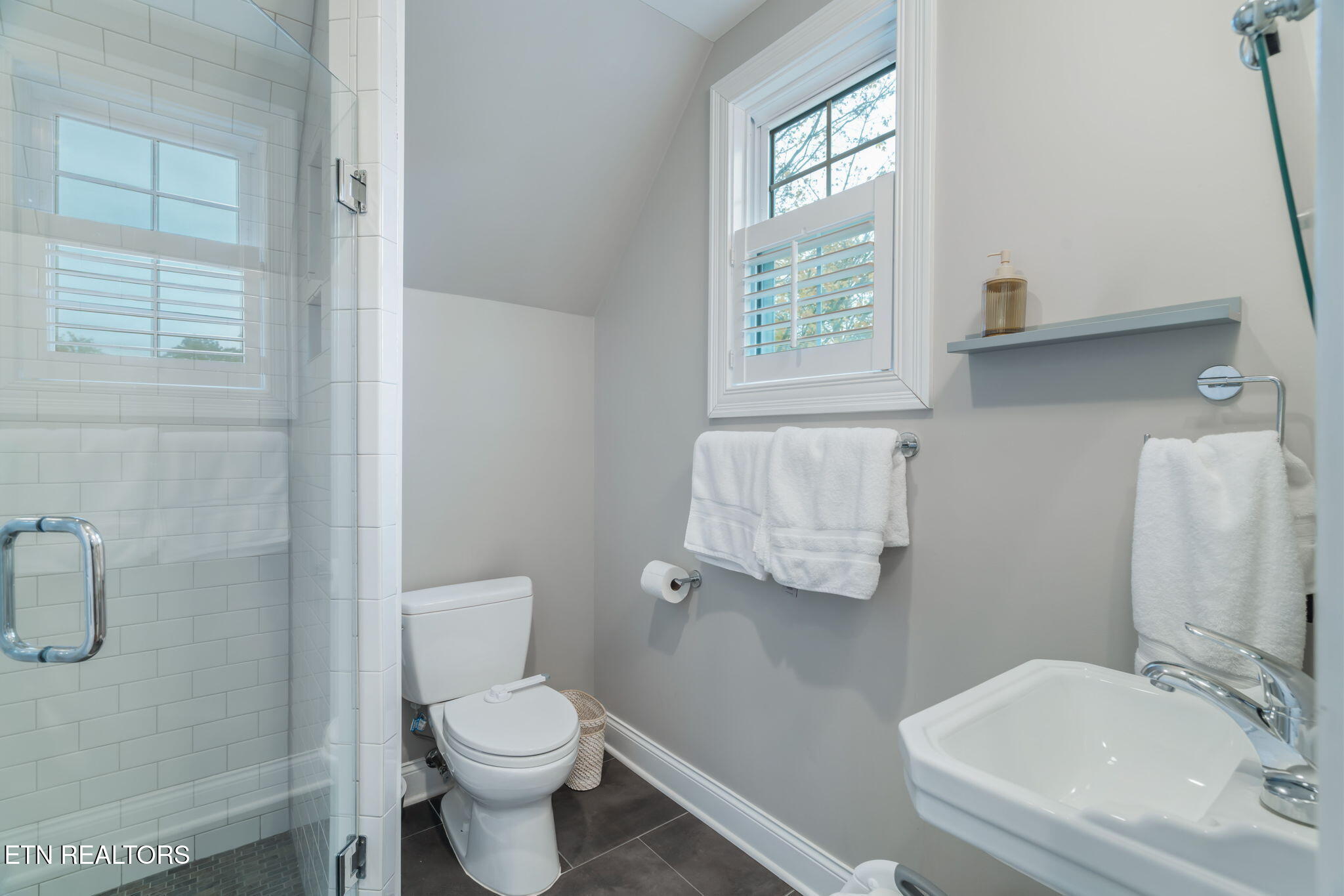 3844 Taliluna Avenue Knoxville TN 37919