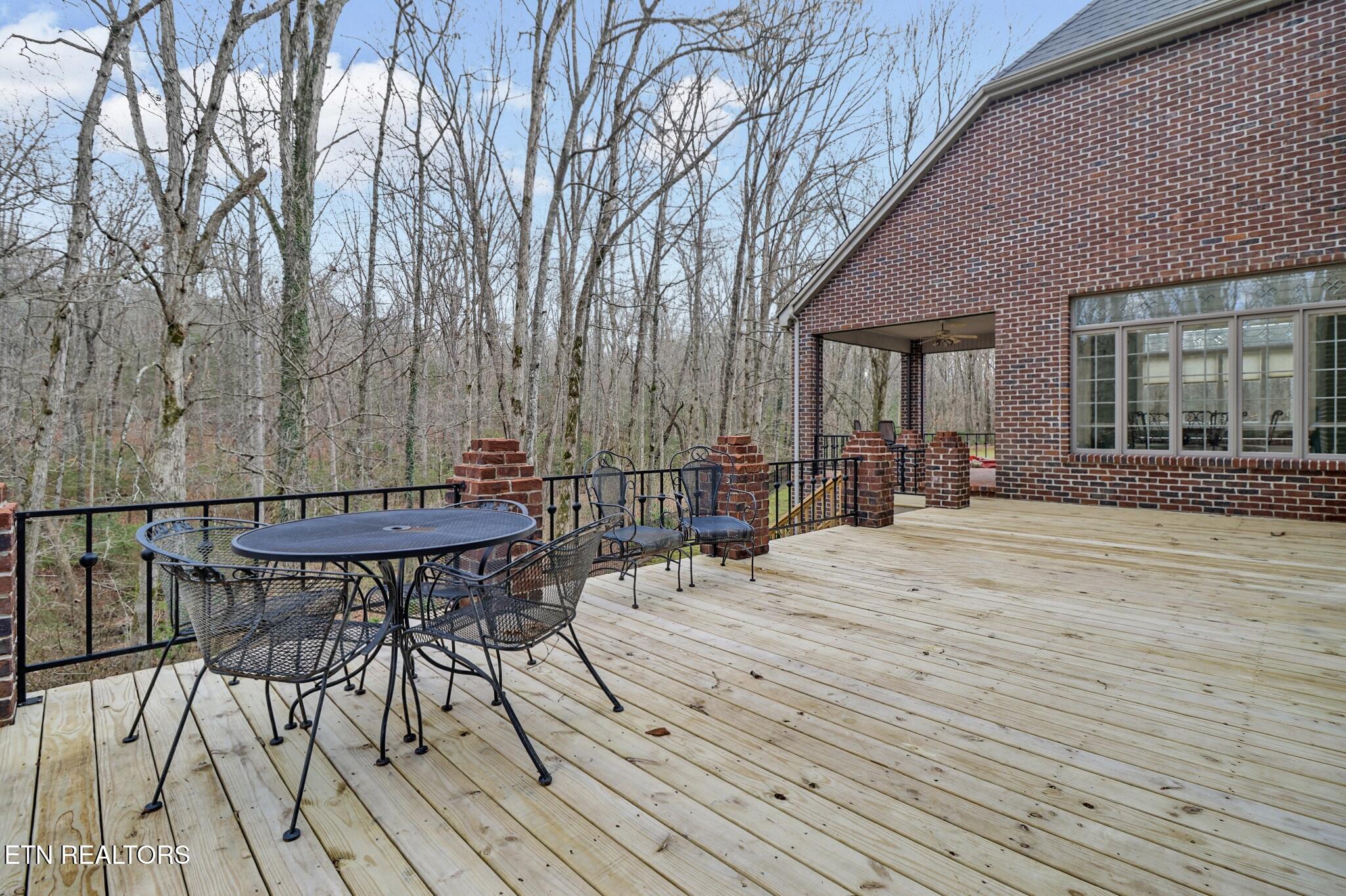 218 Channing Lane Crossville TN 38555