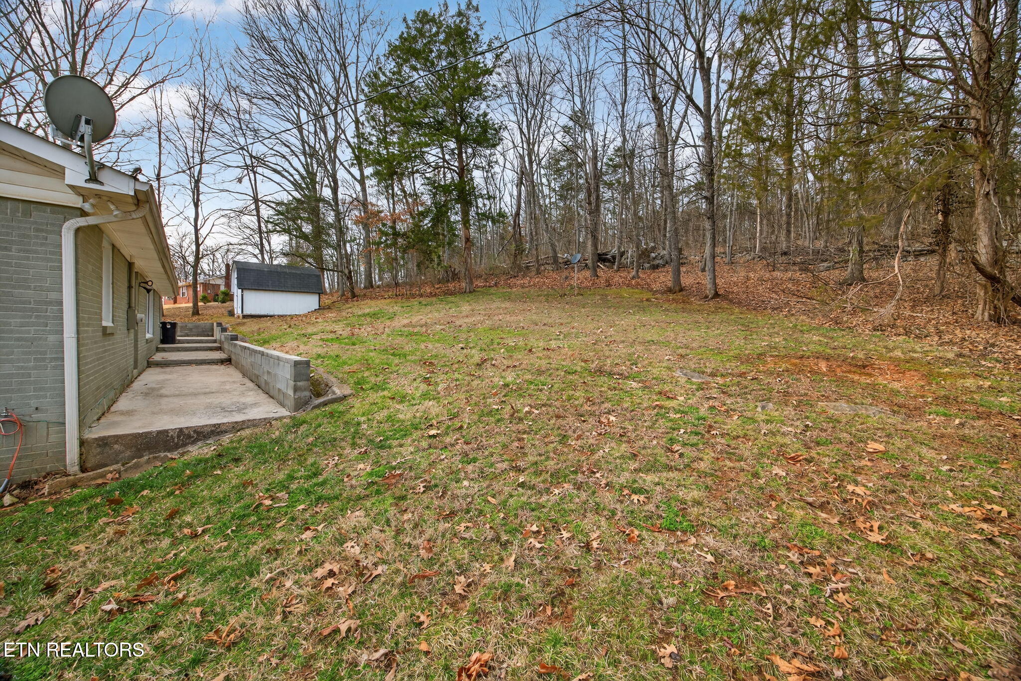 402 S Hillcrest Drive Livingston TN 38570