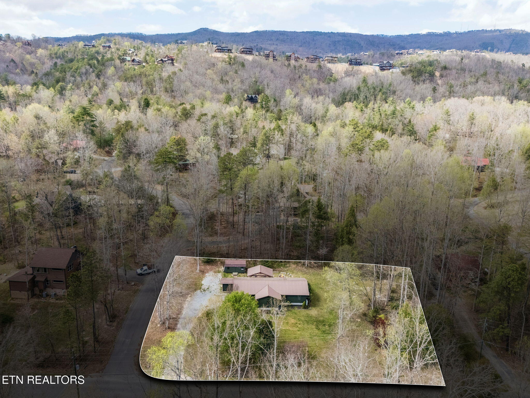 2875 Mcmahan Sawmill Road Sevierville TN 37862