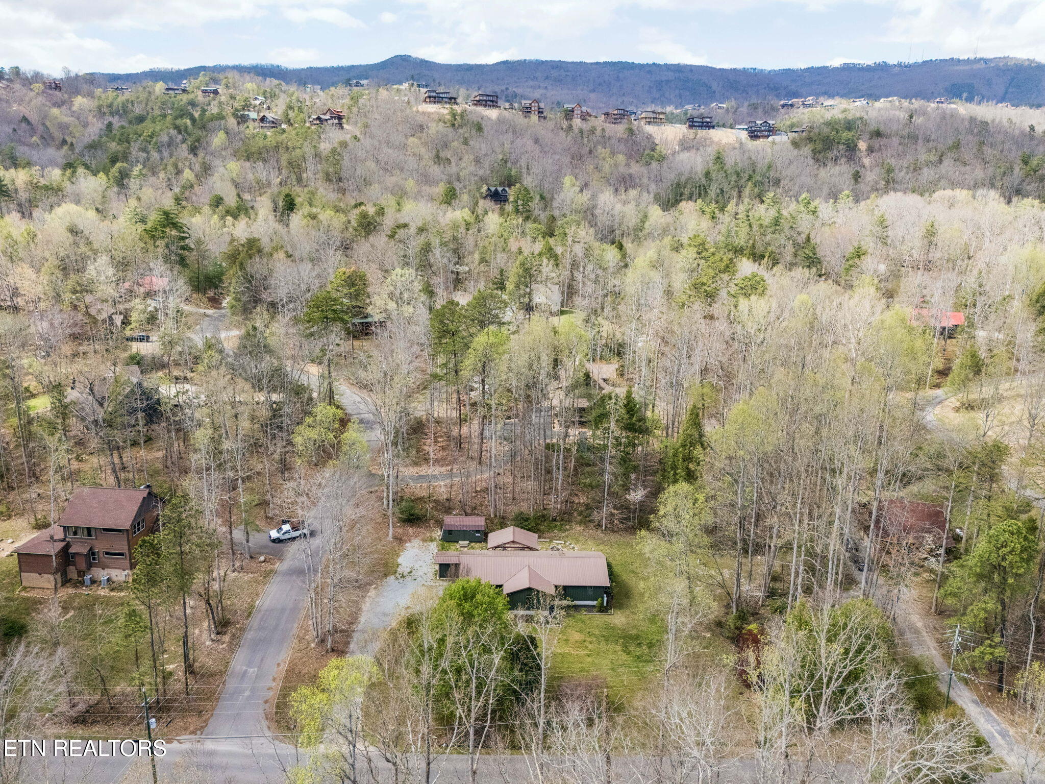 2875 Mcmahan Sawmill Road Sevierville TN 37862