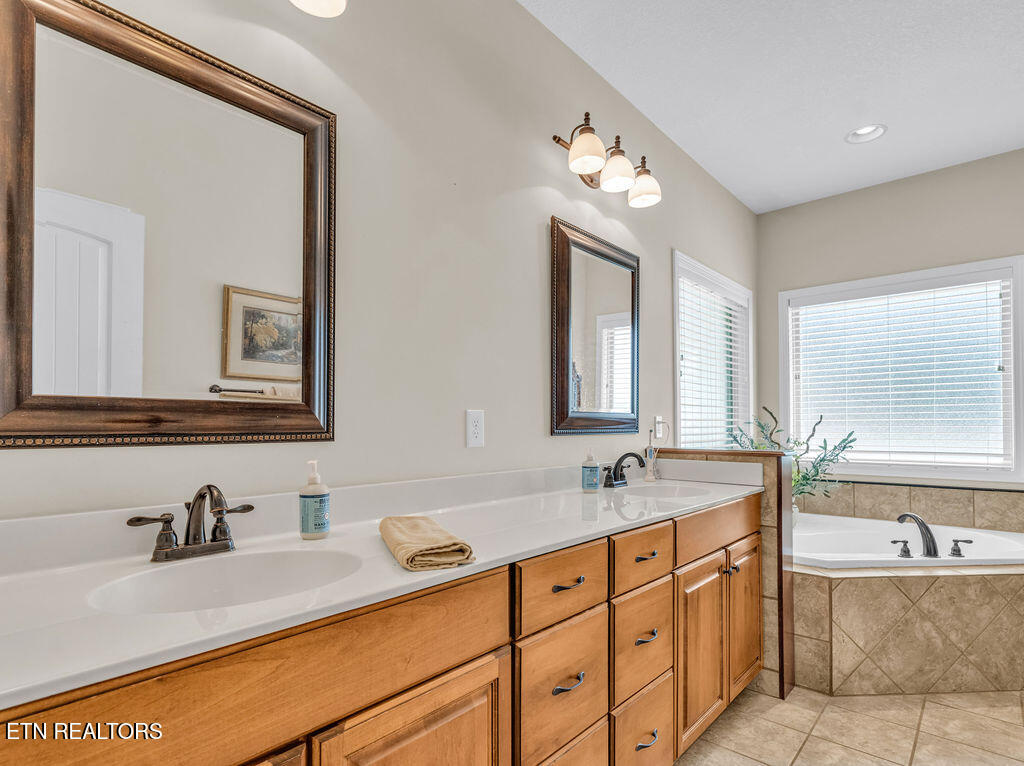 7678 Dunsmore Lane Corryton TN 37721