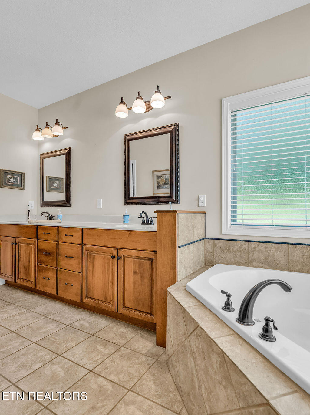 7678 Dunsmore Lane Corryton TN 37721