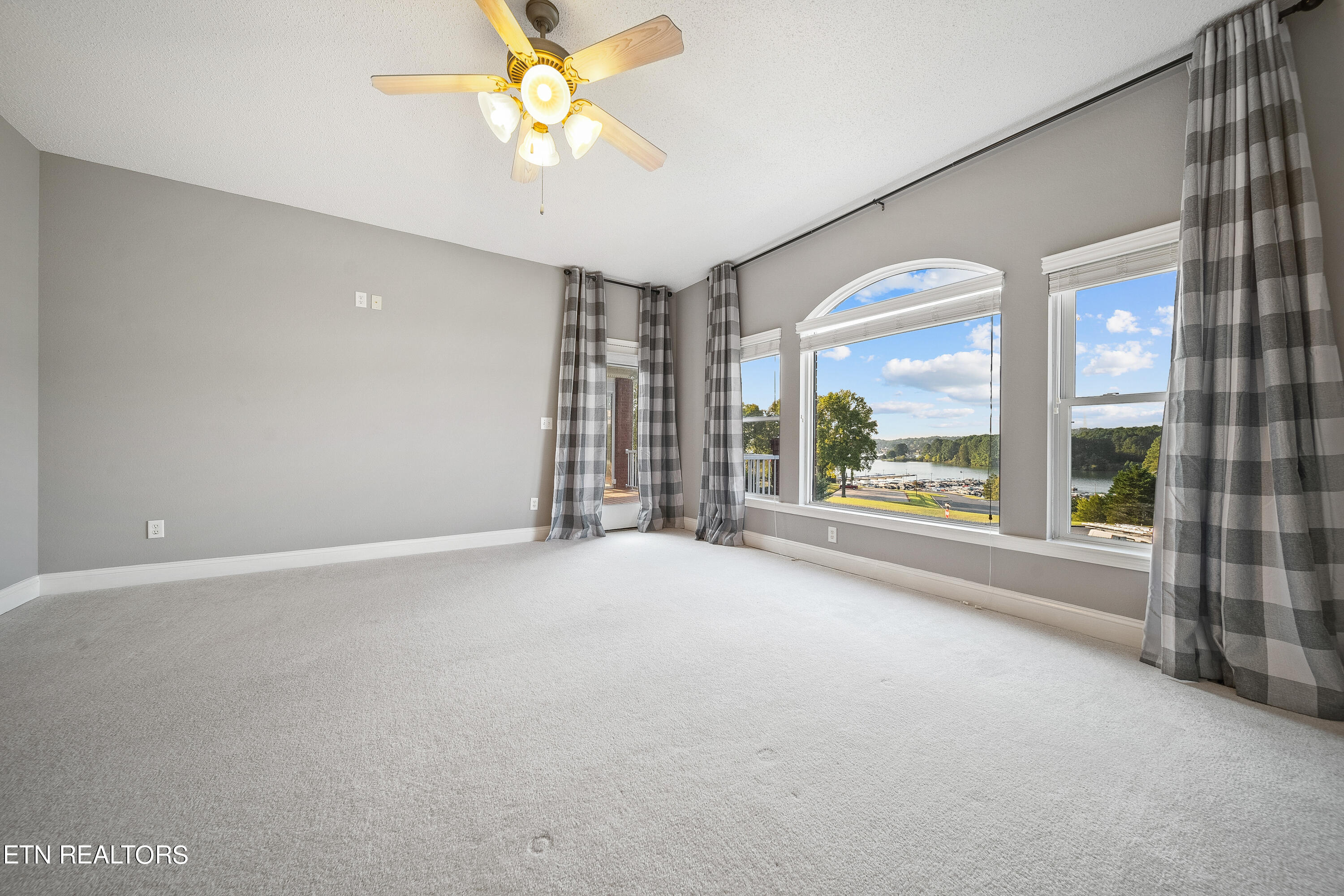 112 Sunali Lane Loudon TN 37774