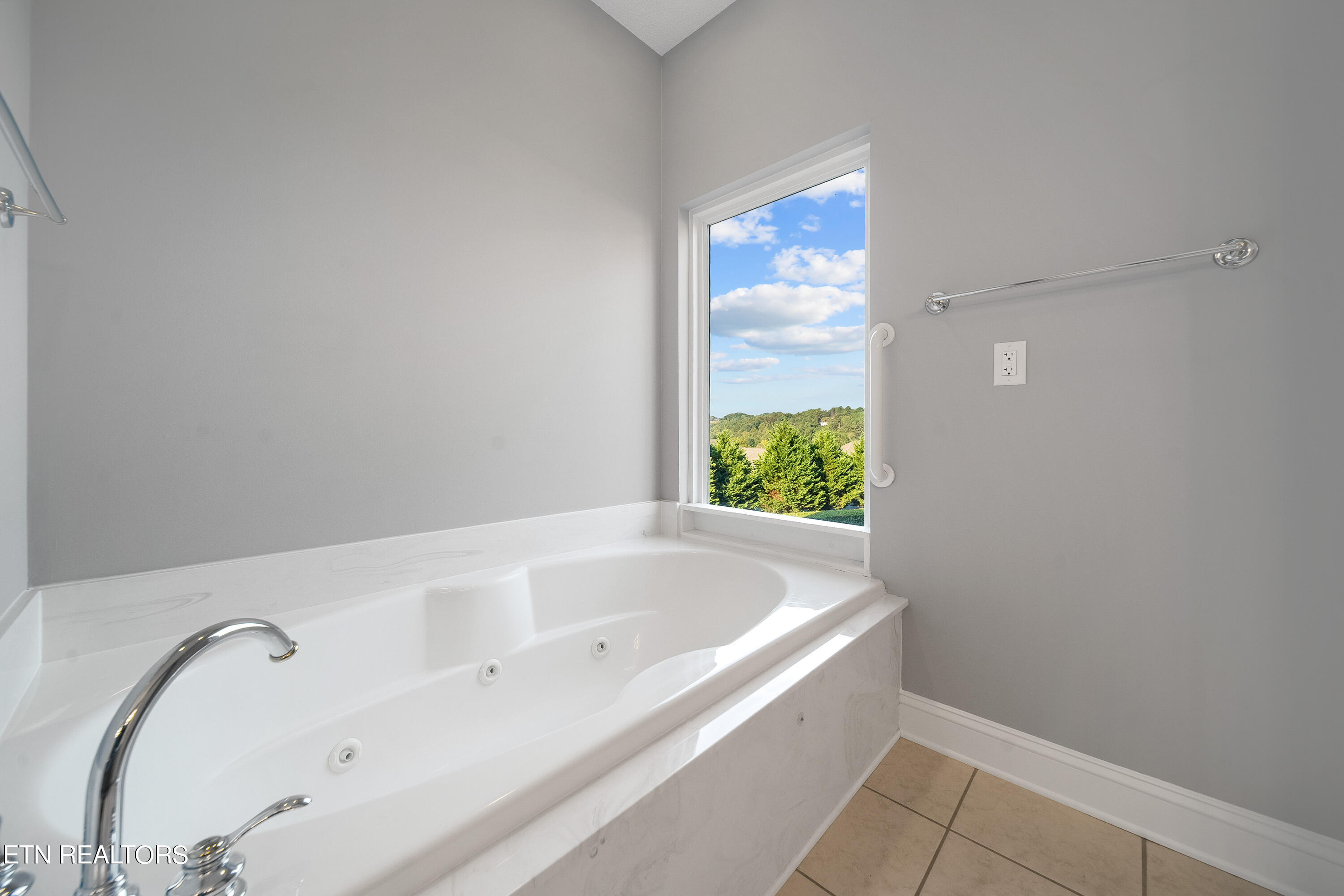 112 Sunali Lane Loudon TN 37774