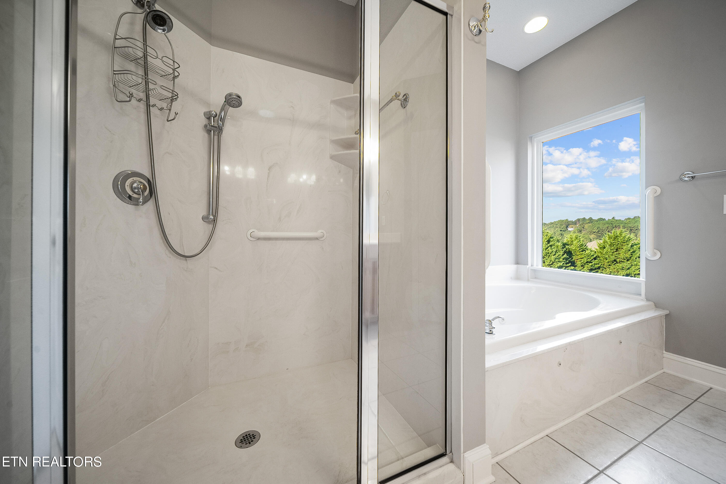112 Sunali Lane Loudon TN 37774