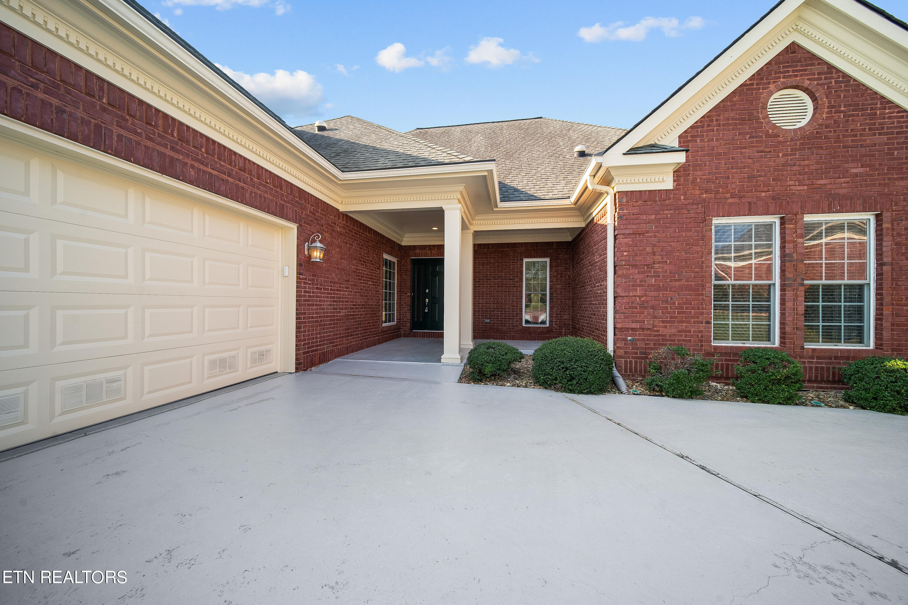 112 Sunali Lane Loudon TN 37774