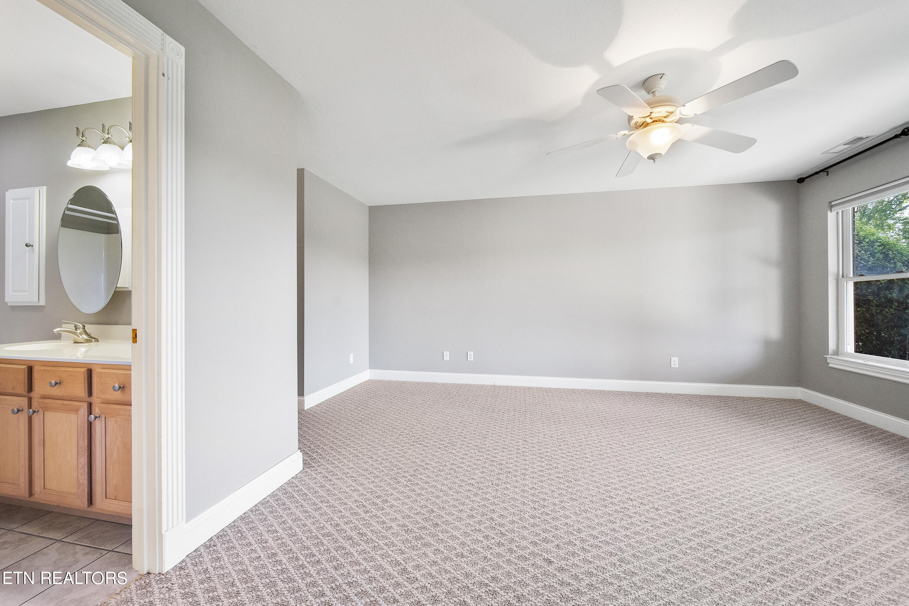 112 Sunali Lane Loudon TN 37774
