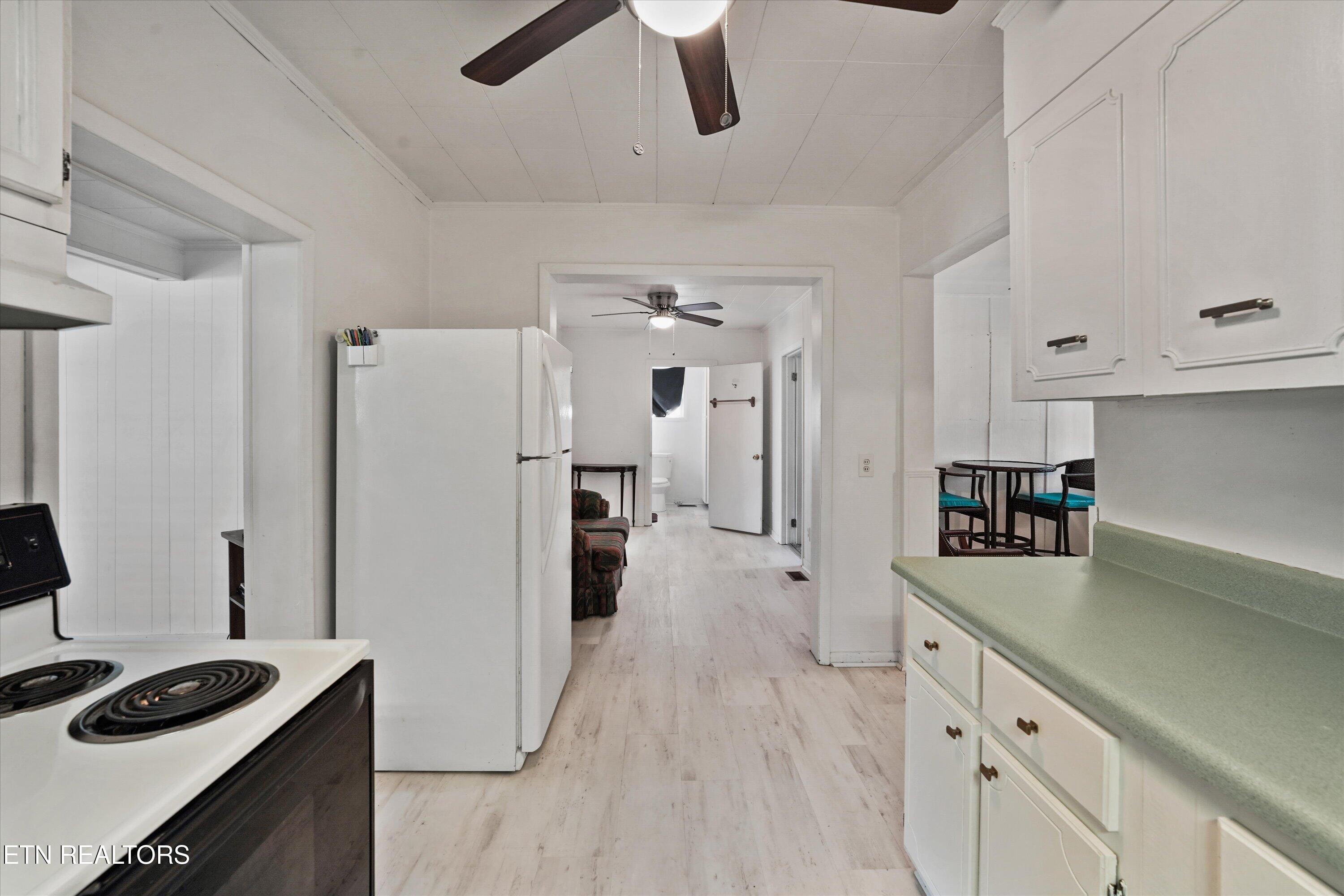 608 W 1st Avenue Lenoir City TN 37771