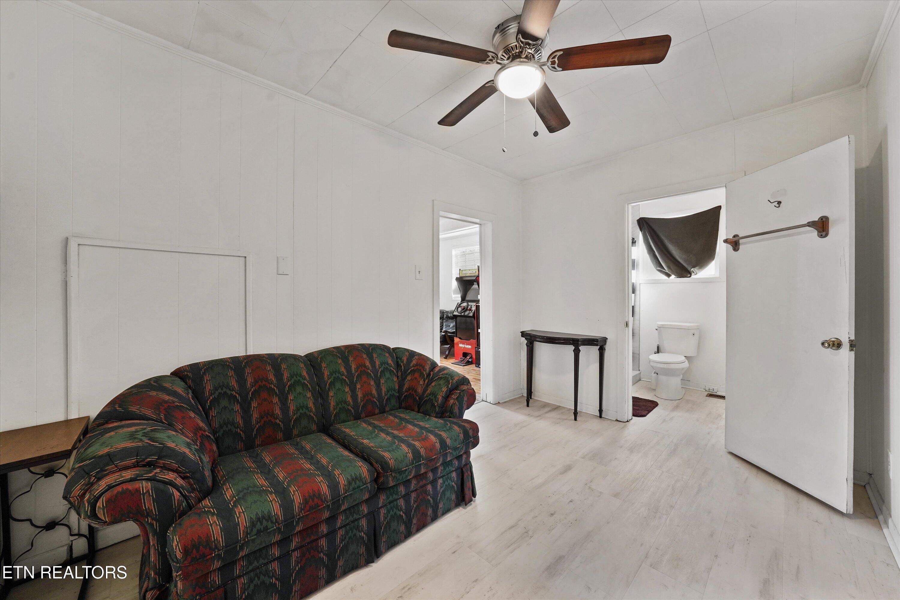 608 W 1st Avenue Lenoir City TN 37771