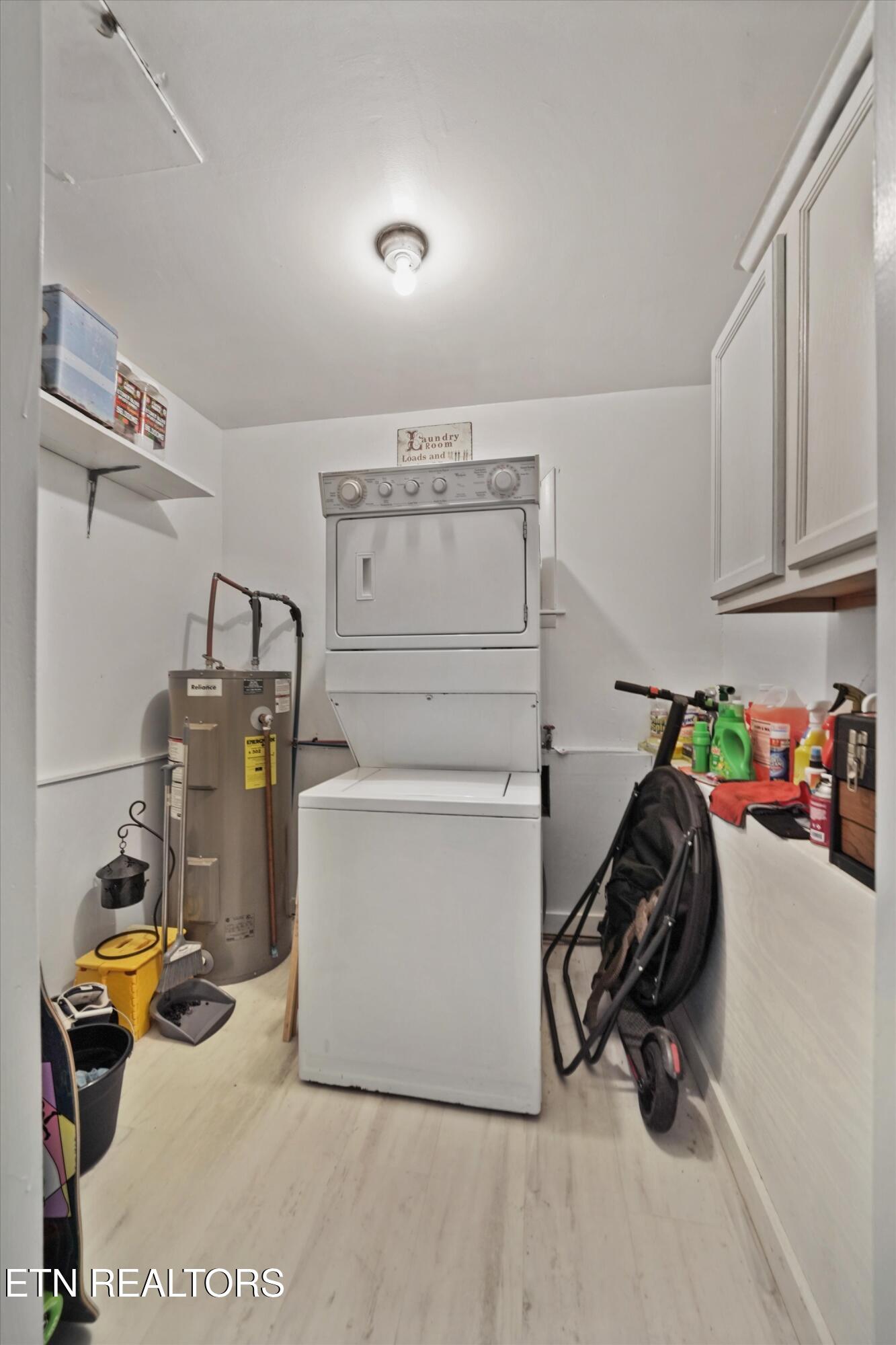 608 W 1st Avenue Lenoir City TN 37771